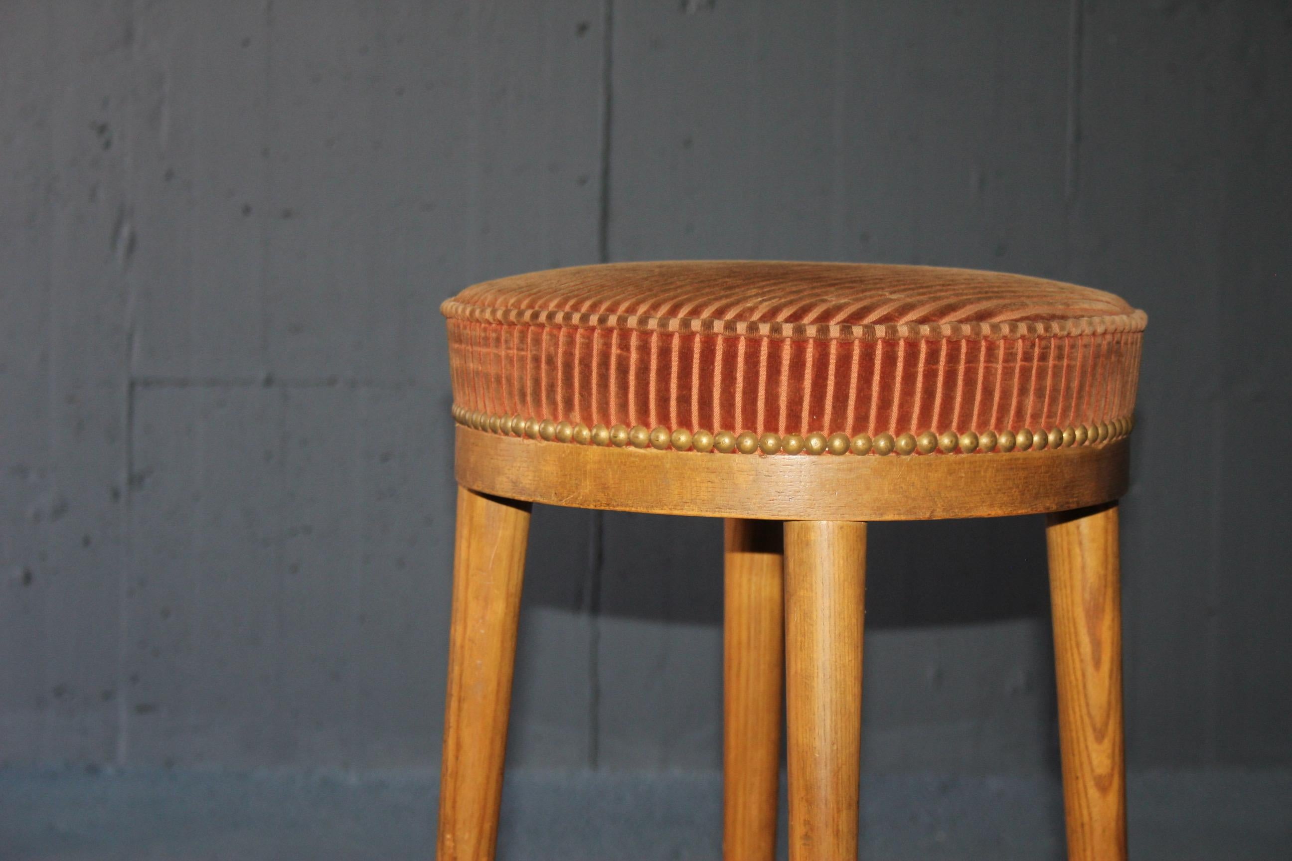 Pair of Wood and Fabric Stools In Good Condition In grand Lancy, CH