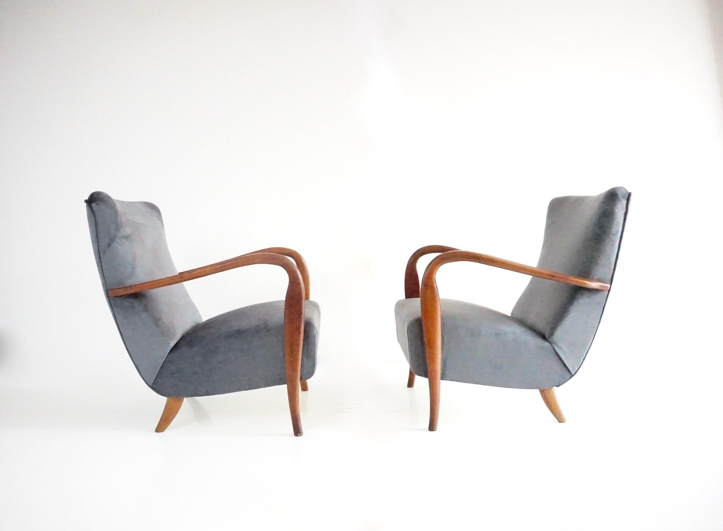 pareja de sillones de madera y terciopelo gris mod. 401 de Cassina, Meda, 1940 en Bueno estado para la venta en Rome, IT
