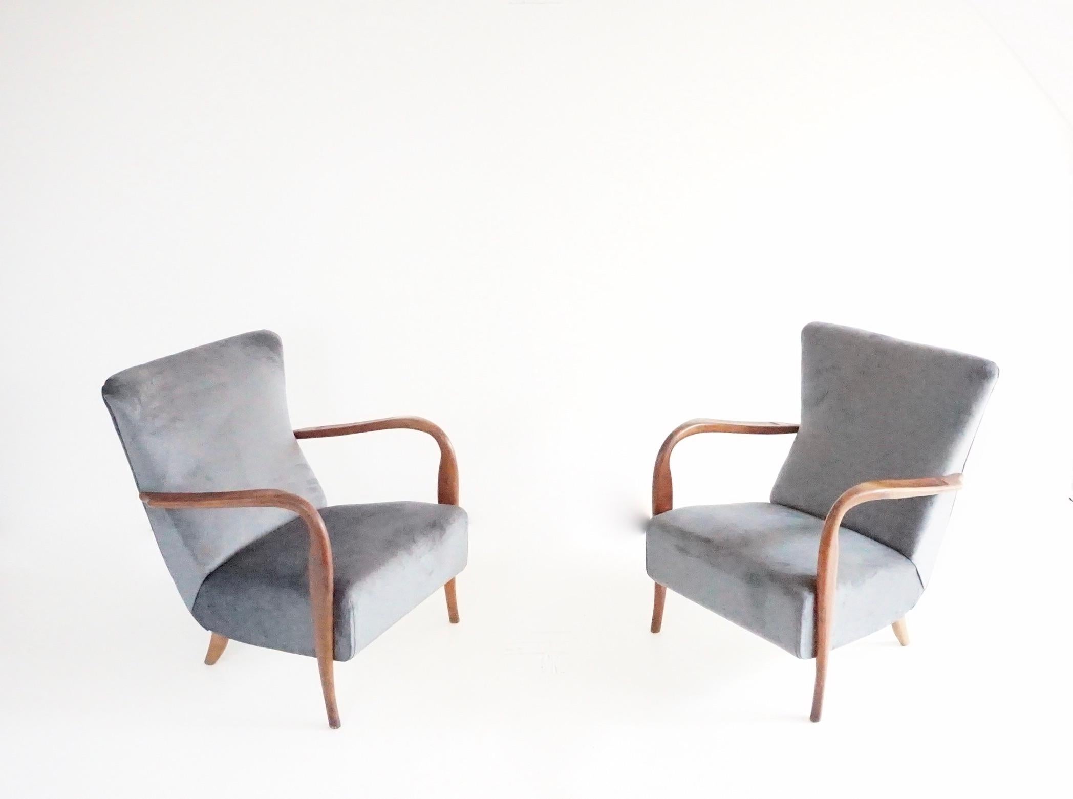 pareja de sillones de madera y terciopelo gris mod. 401 de Cassina, Meda, 1940 en venta 2