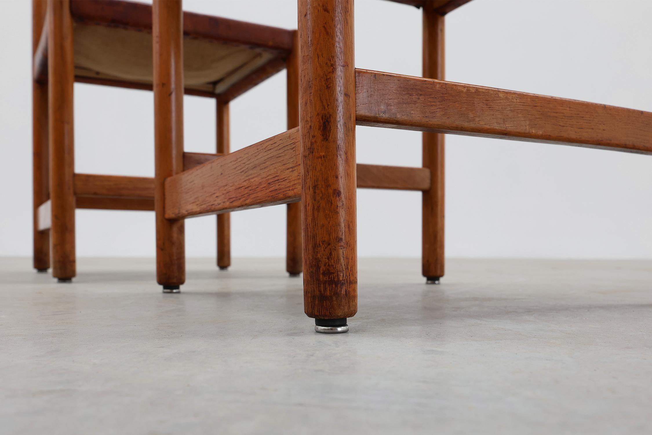 Paire de chaises espagnoles en bois et cuir de Jordi Vilanova, vers 1960 en vente 7