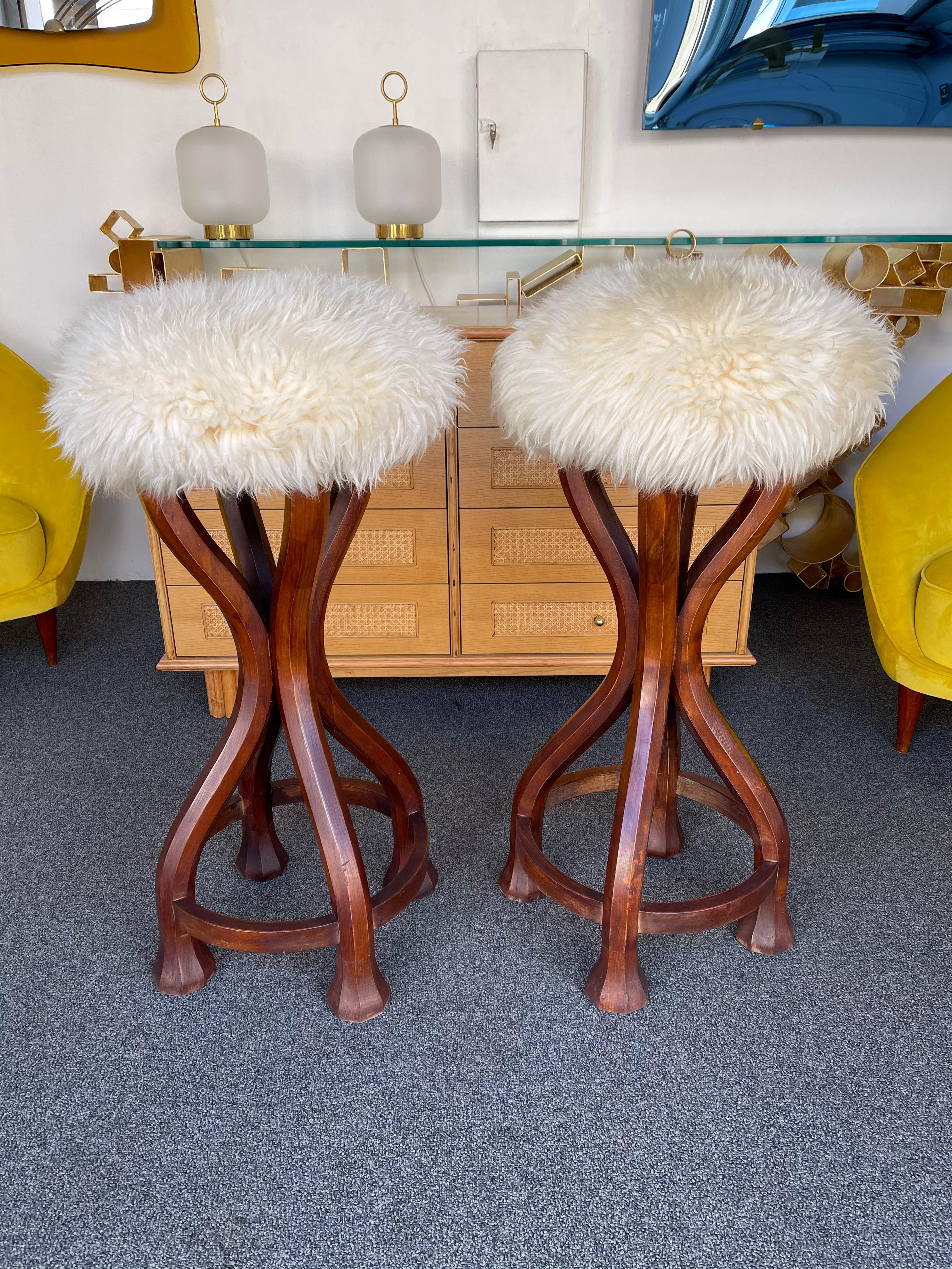 Pair of Wood and Sheepskin Bar Stools. Italy, 1970s In Good Condition In SAINT-OUEN, FR