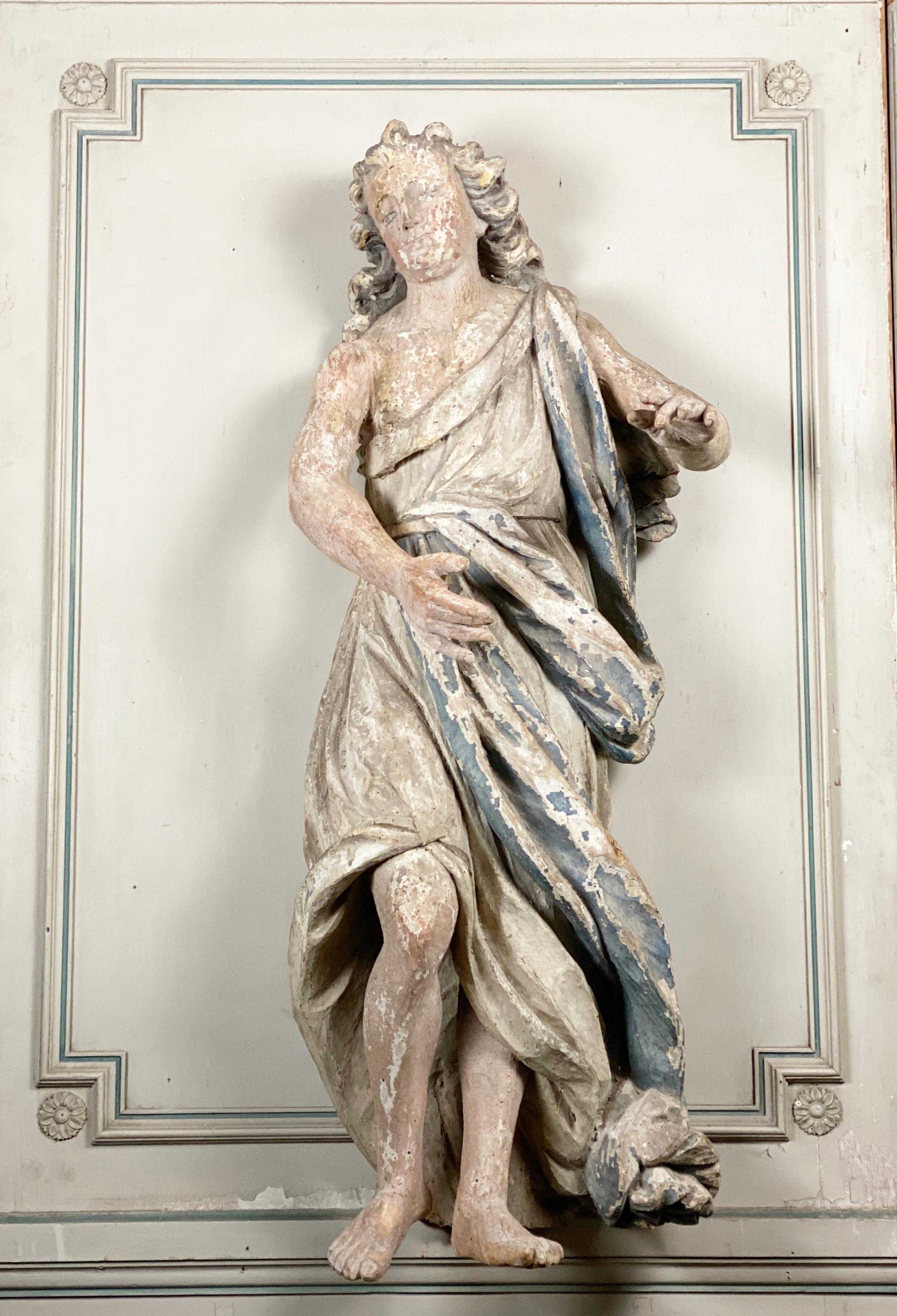 Paar Holz-Engel-Skulpturen, Frankreich, 18. Jahrhundert im Zustand „Relativ gut“ im Angebot in Brussels, BE