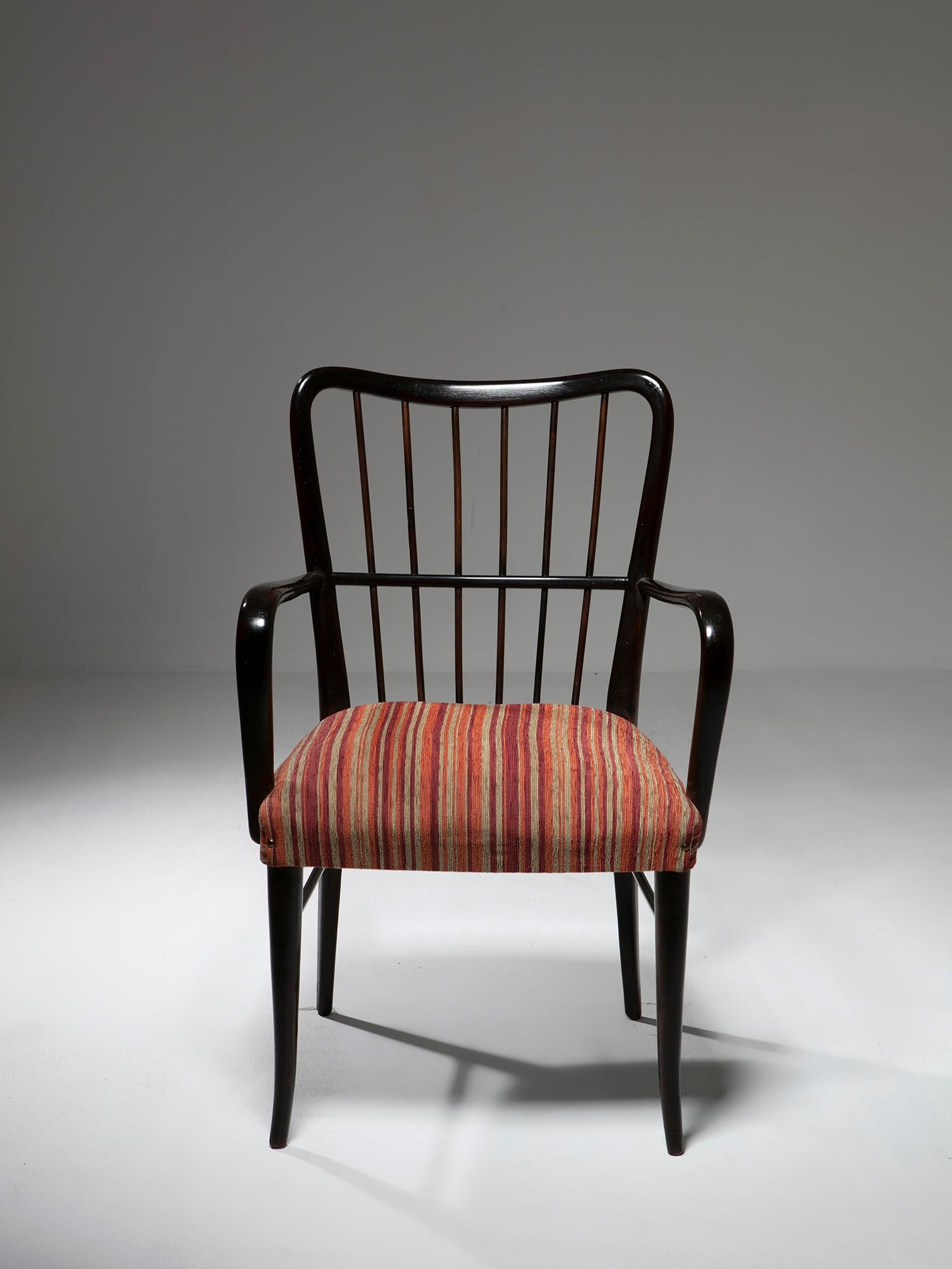 Bois Paire de fauteuils en Wood attribués à Paolo Buffa, Italie, années 1950 en vente