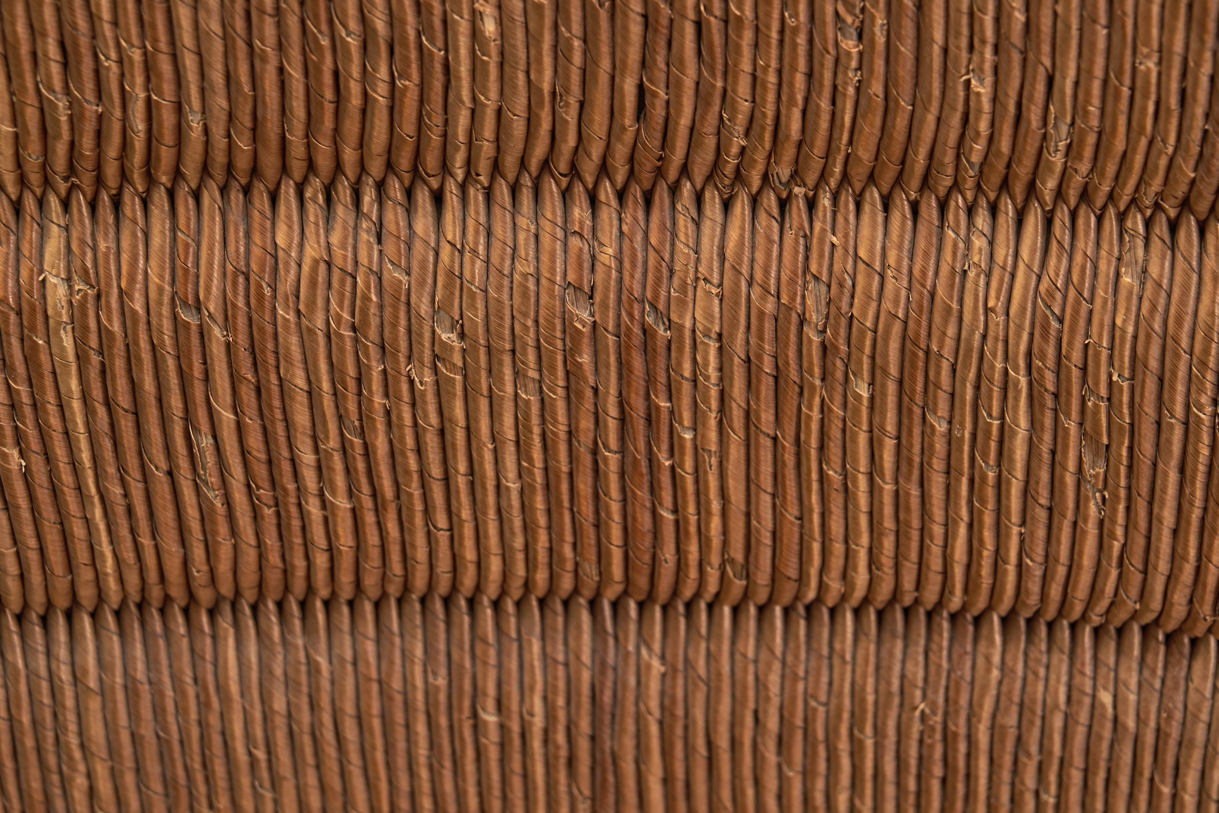 Paire de fauteuils en Wood à la manière de Charles Dudouyt, Europe ca 1940s en vente 9