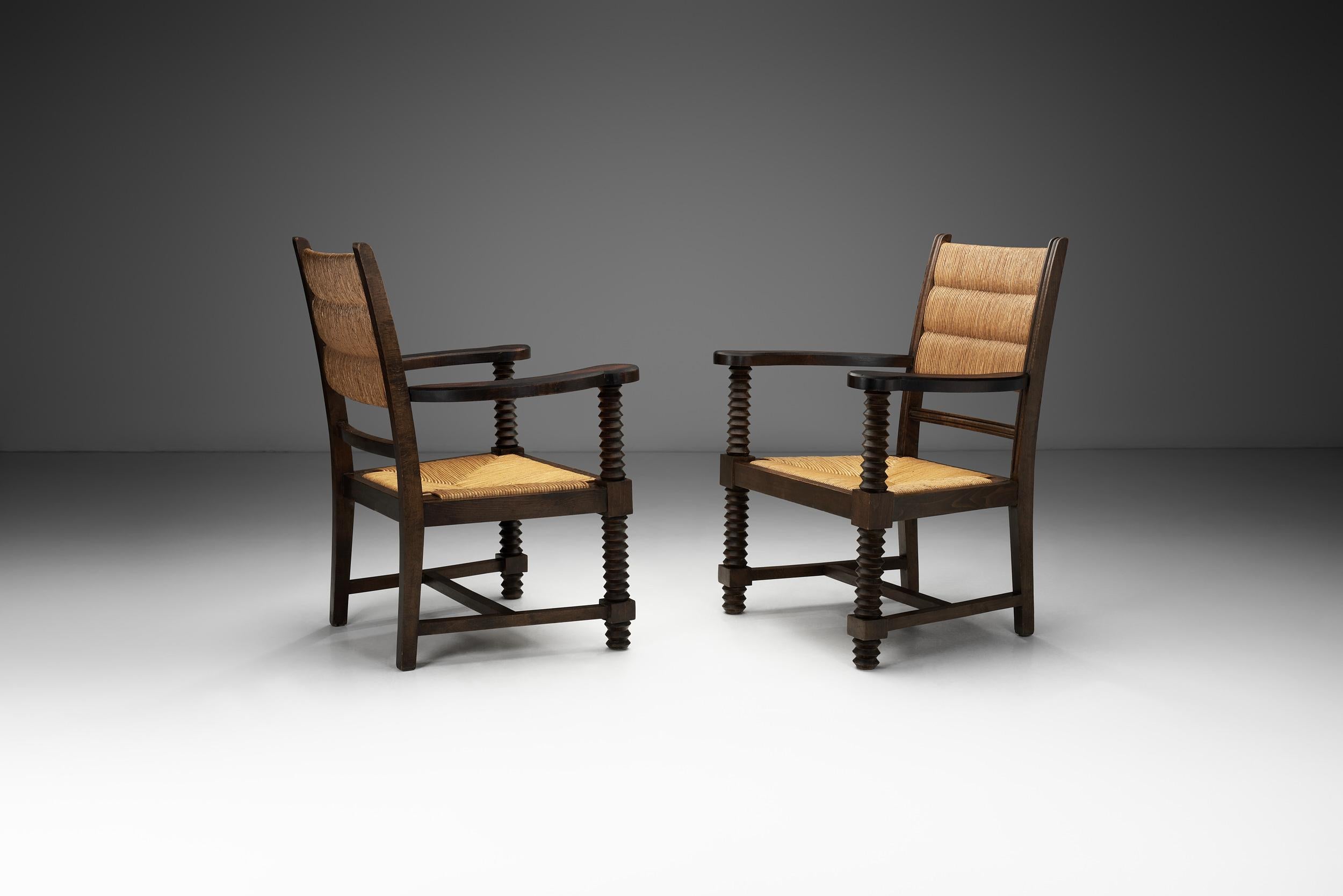Européen Paire de fauteuils en Wood à la manière de Charles Dudouyt, Europe ca 1940s en vente