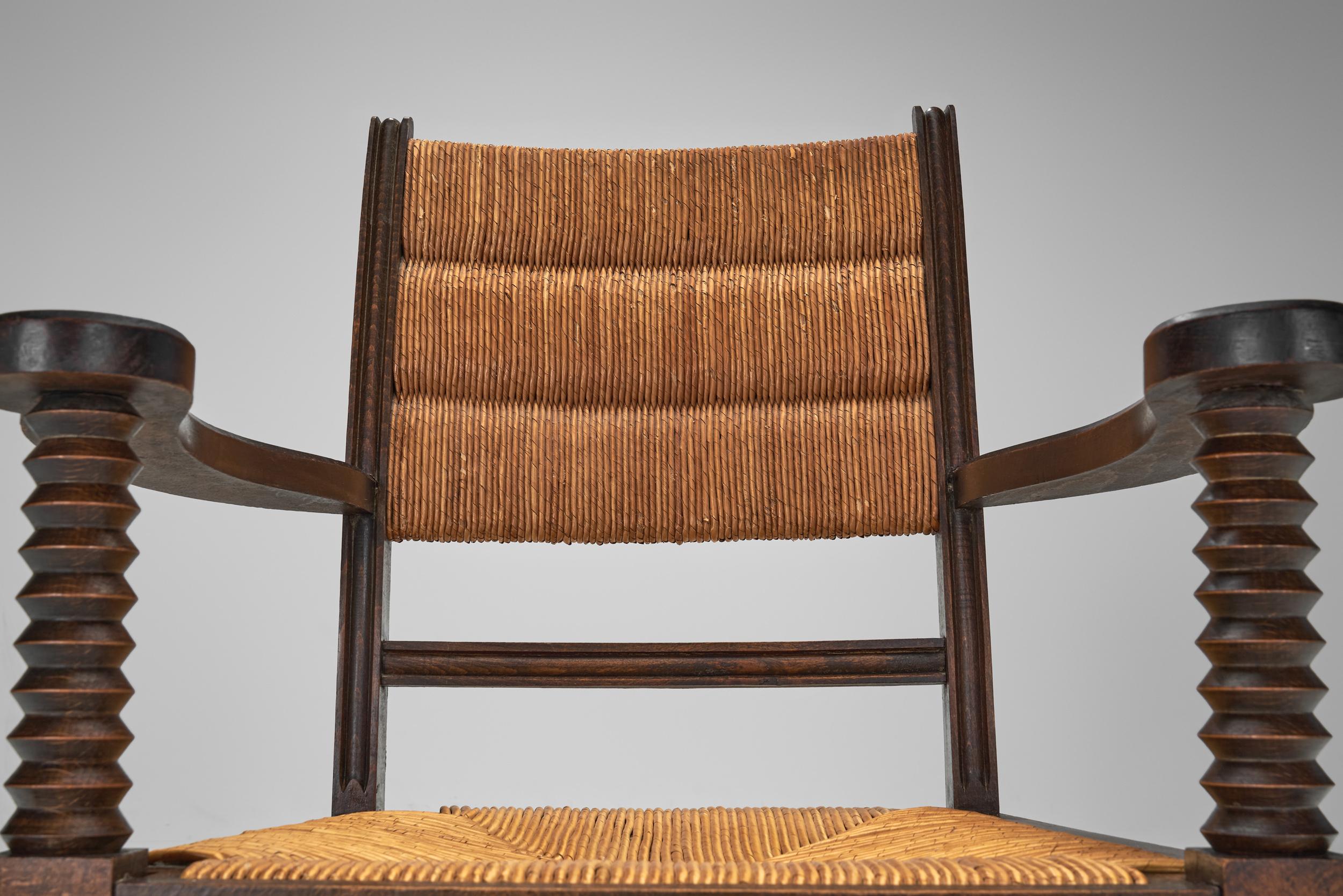 Paire de fauteuils en Wood à la manière de Charles Dudouyt, Europe ca 1940s en vente 2