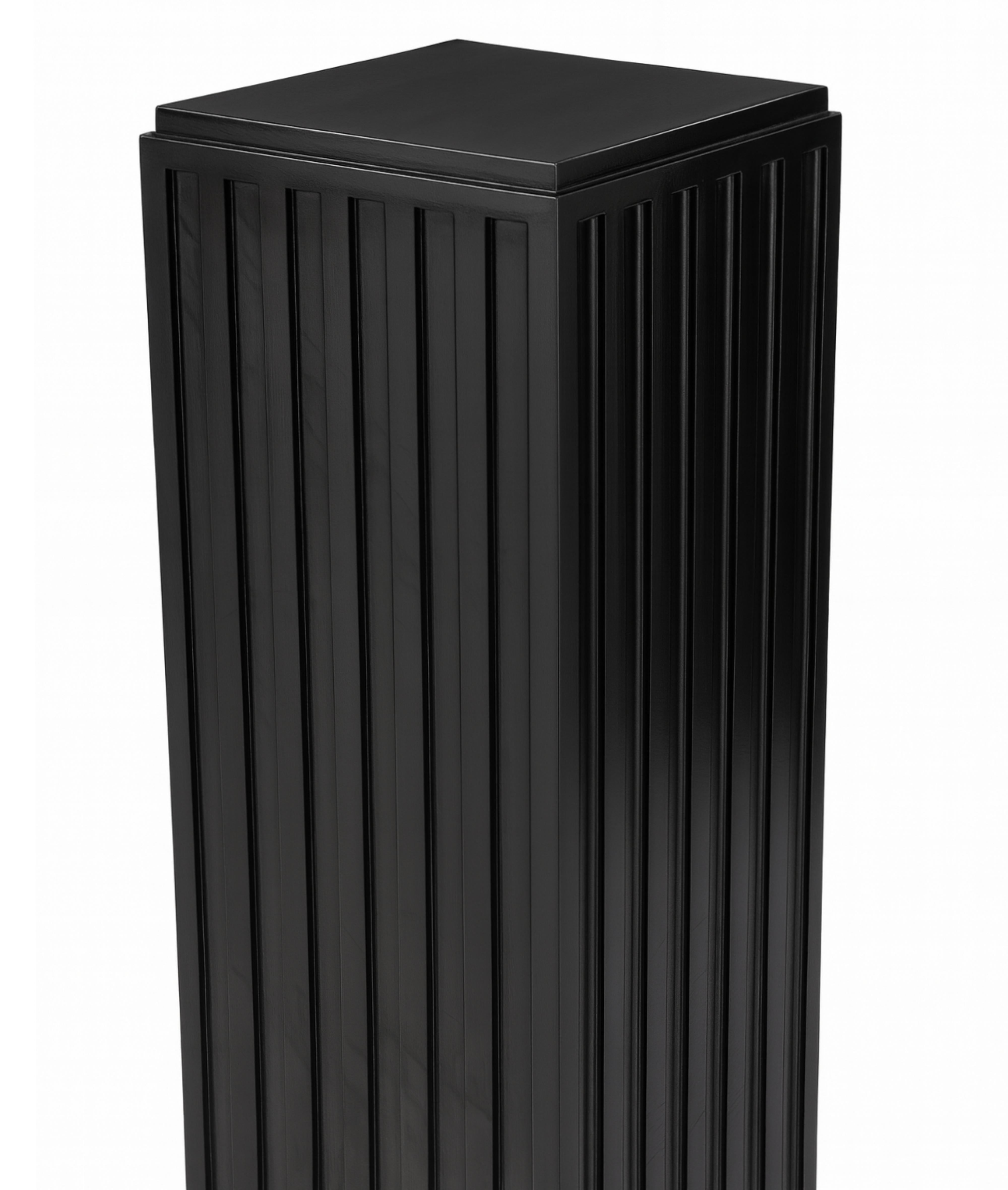 Pair Of Wood Black Lacquer Columns Pedestals, Neoclassical Style, 20th Century For Sale 1