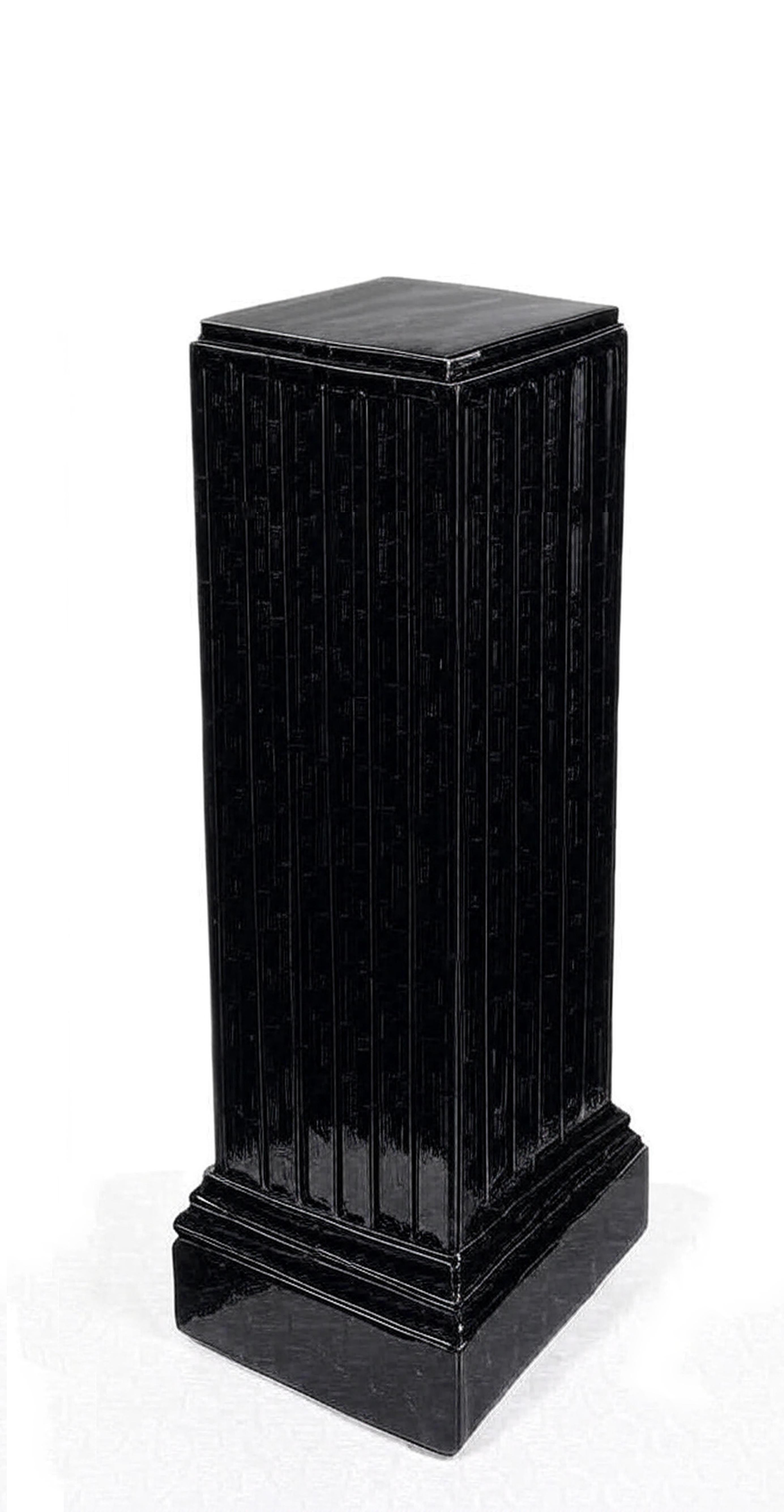 Neoclassico Coppia di colonne in legno laccato nero con piedistallo, stile neoclassico, XX secolo in vendita
