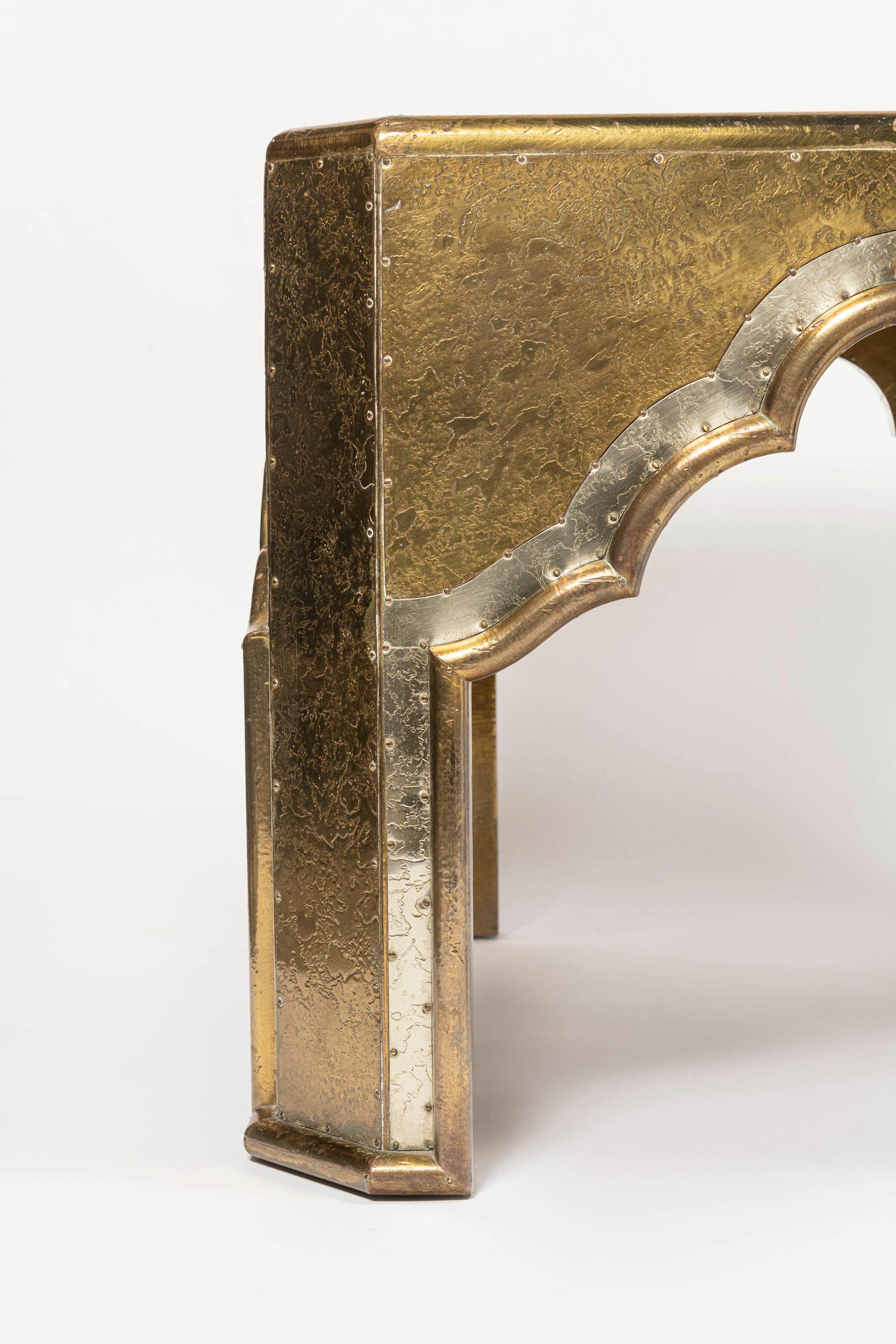Pair of wood, bronze and acrylic side signed by R. Dubarry, Spain, circa 1970. In Good Condition For Sale In Buenos Aires, Buenos Aires
