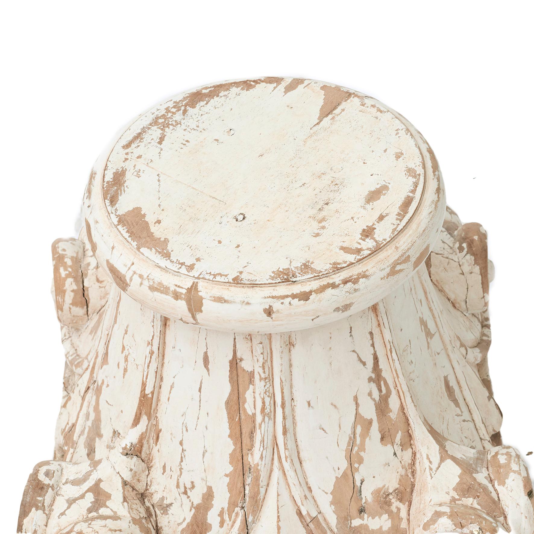 Bois Paire de chapiteaux en bois, vers 1880-1900 en vente