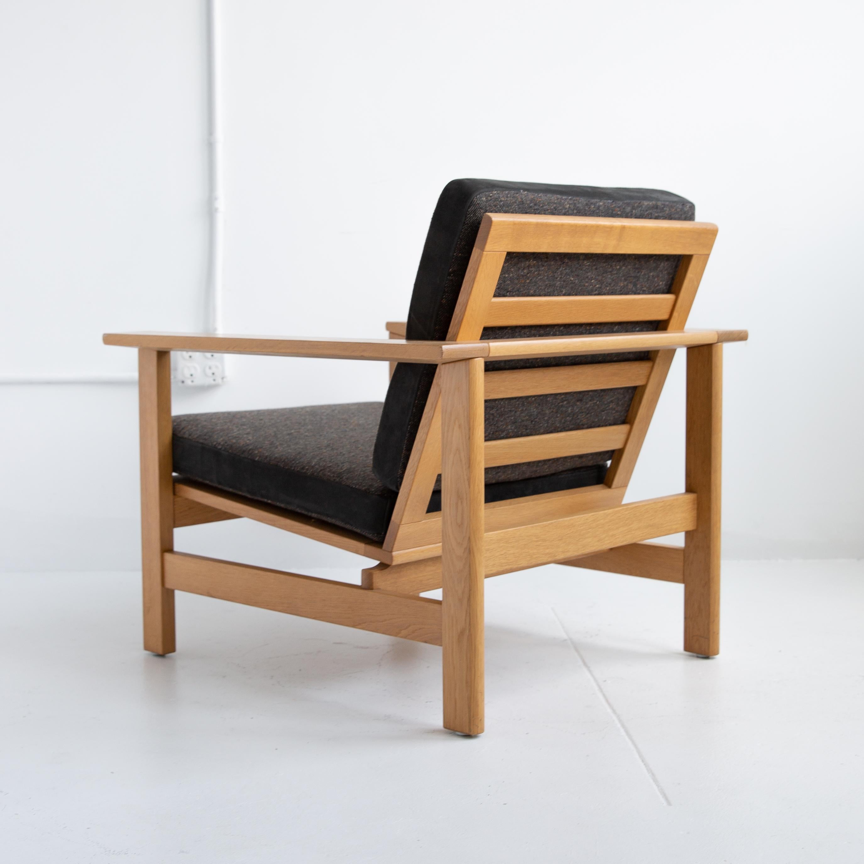 wood frame chair