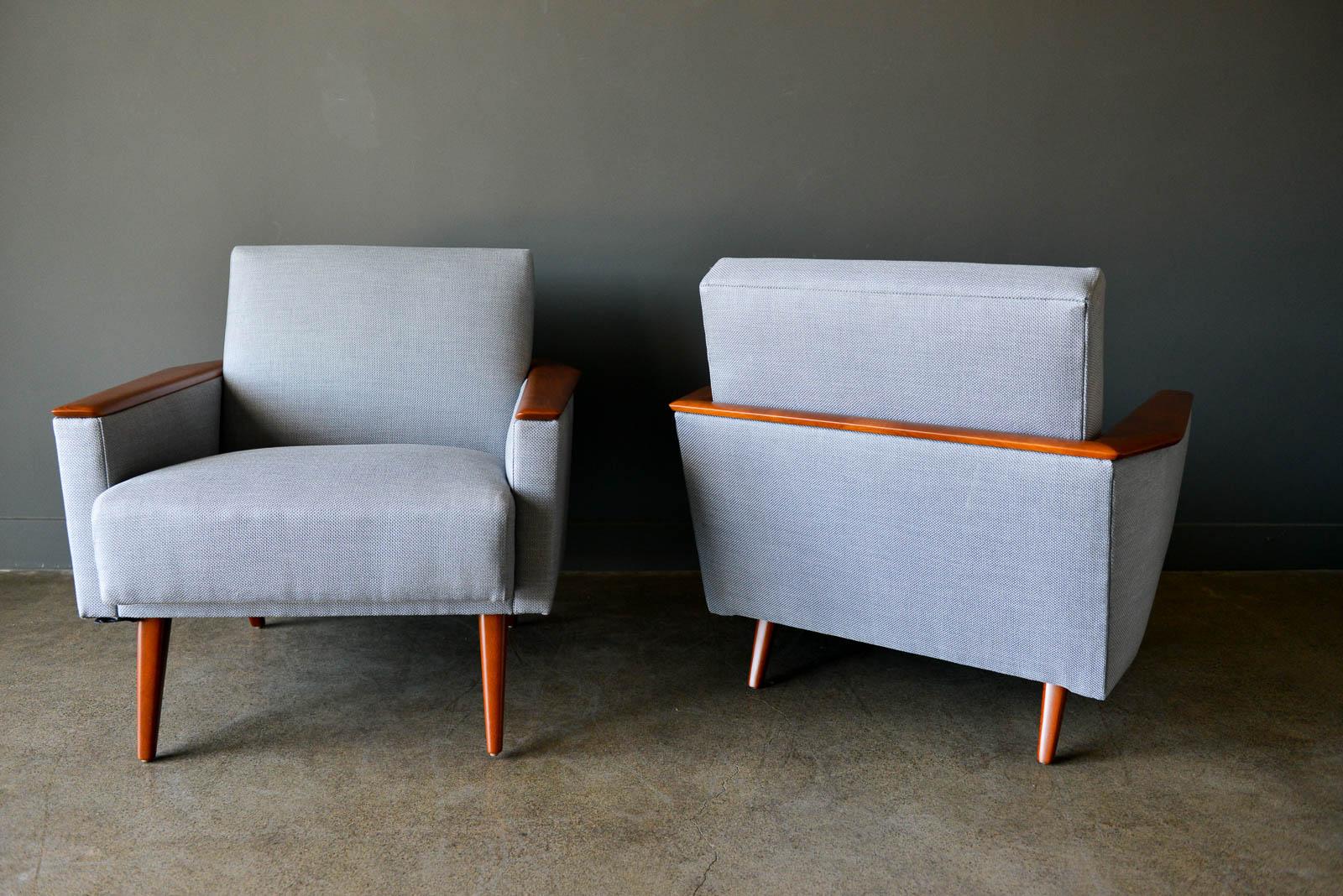 Pair of Mid-Century Modern Wood Framed Lounge Chairs, circa 1960 In Excellent Condition In Costa Mesa, CA