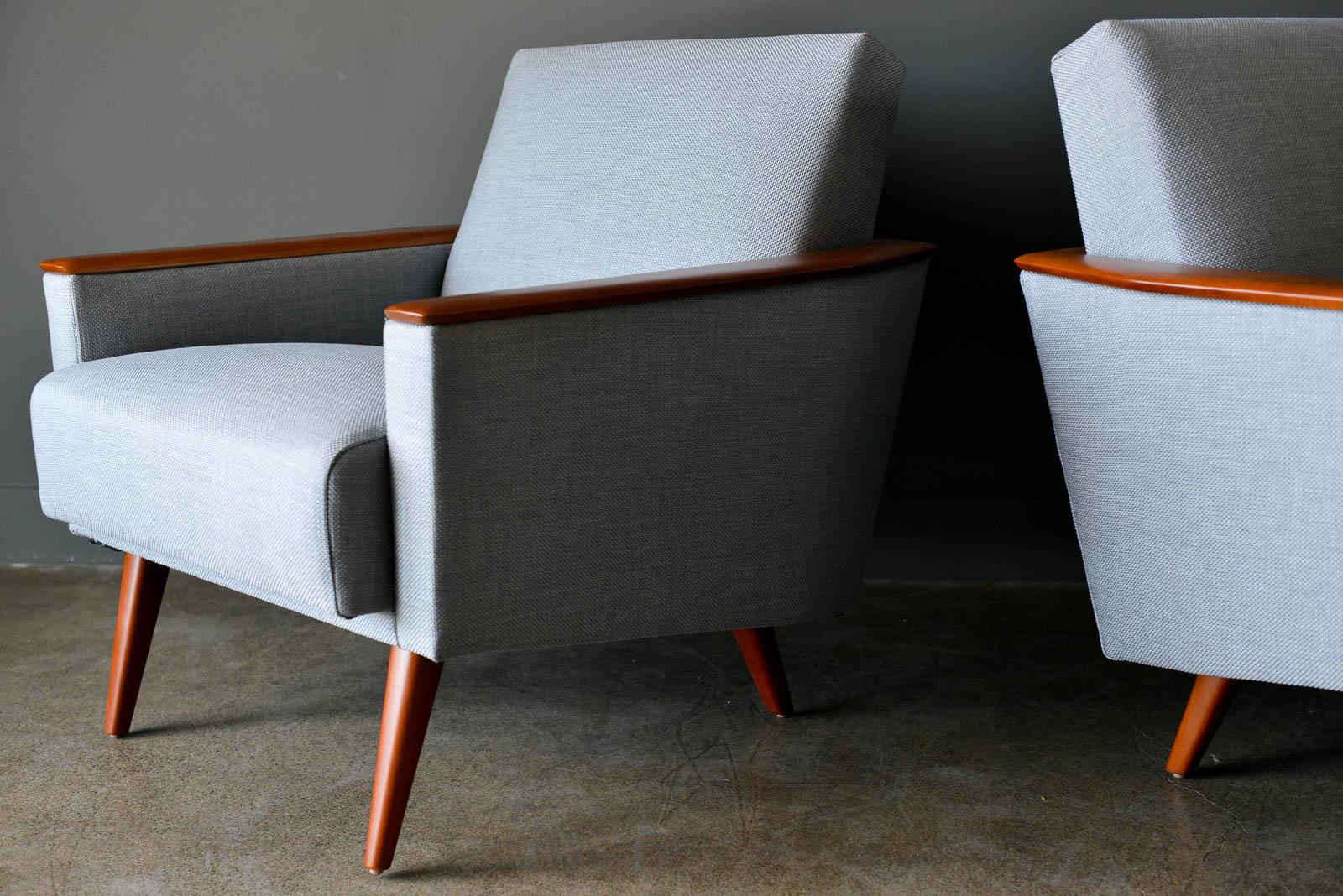 Pair of Mid-Century Modern Wood Framed Lounge Chairs, circa 1960 1