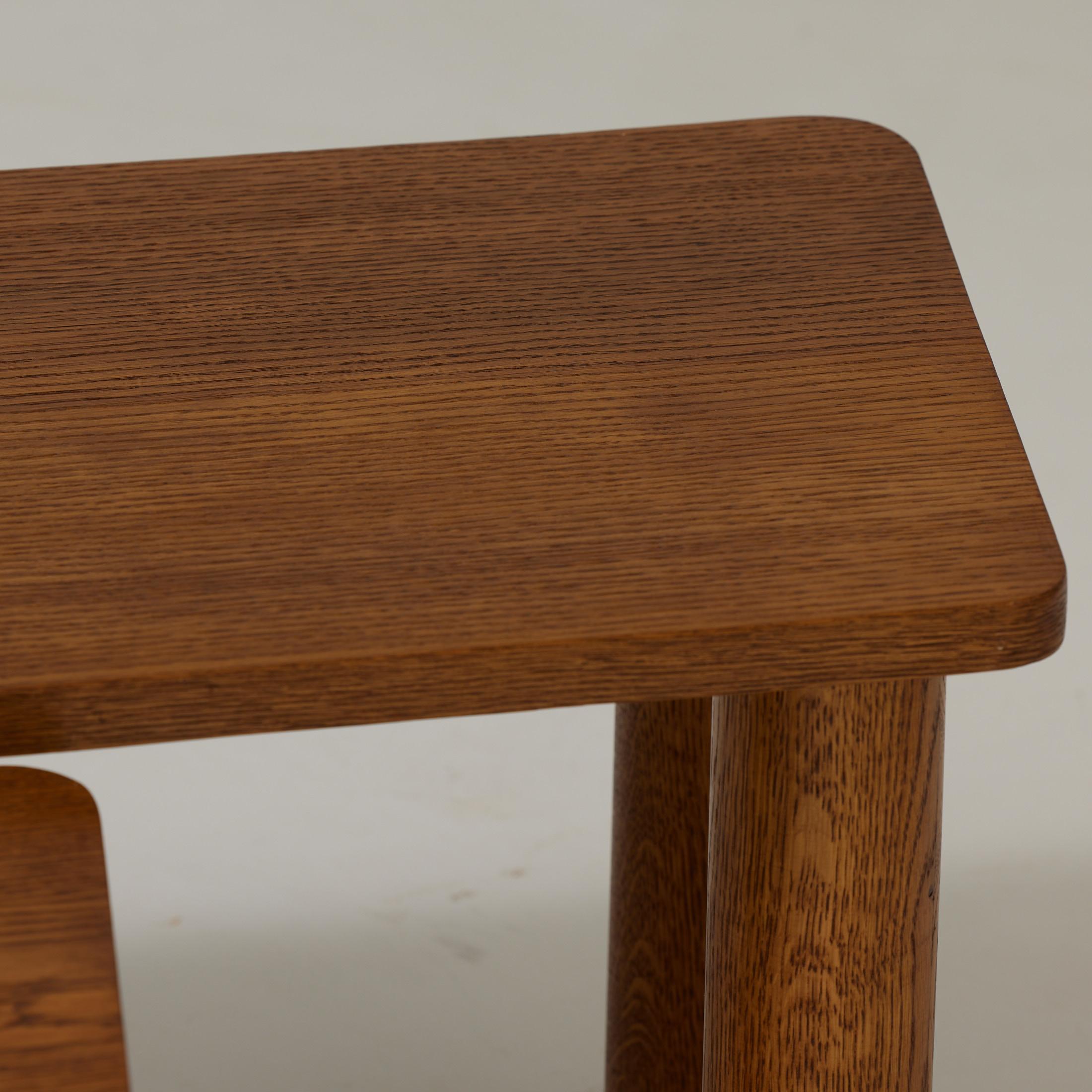 Paire de tables basses en Wood Mid Century Modern, circa 1950 Bon état - En vente à Barcelona, Barcelona