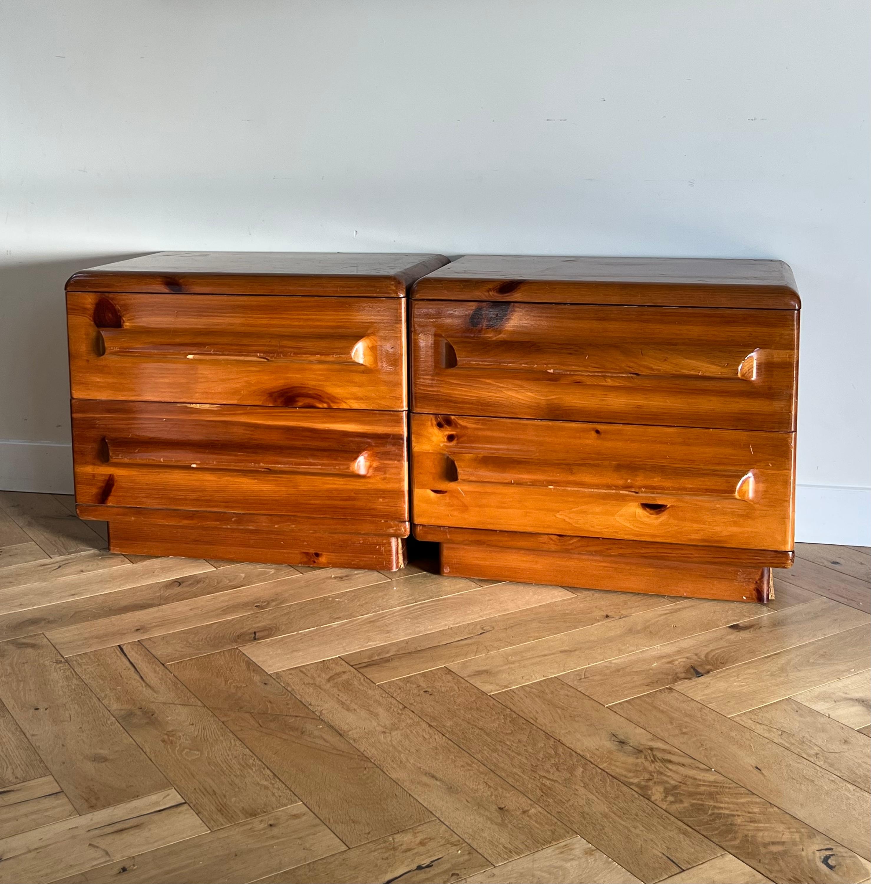Mid-Century Modern Mid century Pair of chunky Wood Nightstands by Broyhill, 1970s