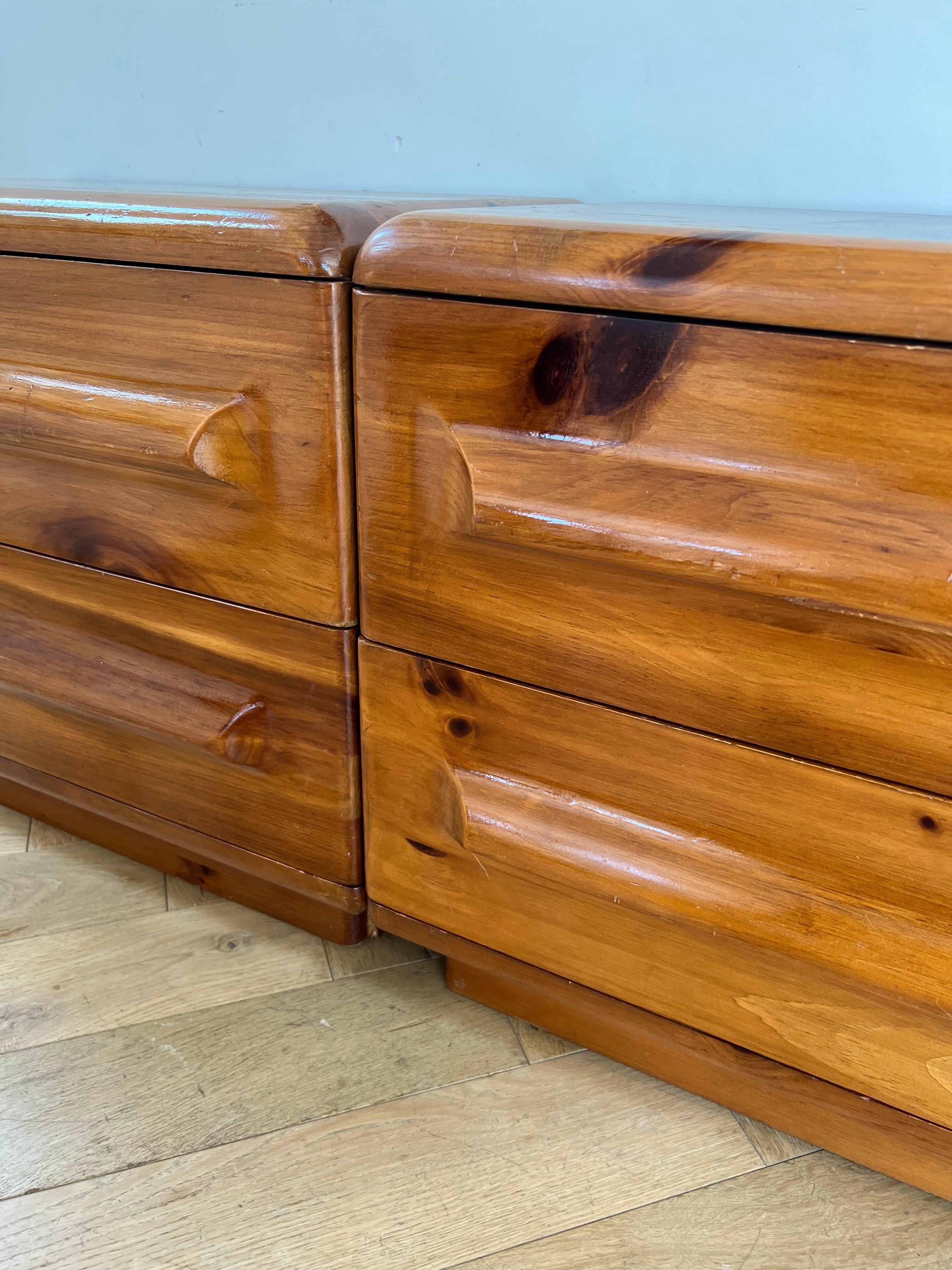 Mid century Pair of chunky Wood Nightstands by Broyhill, 1970s 1