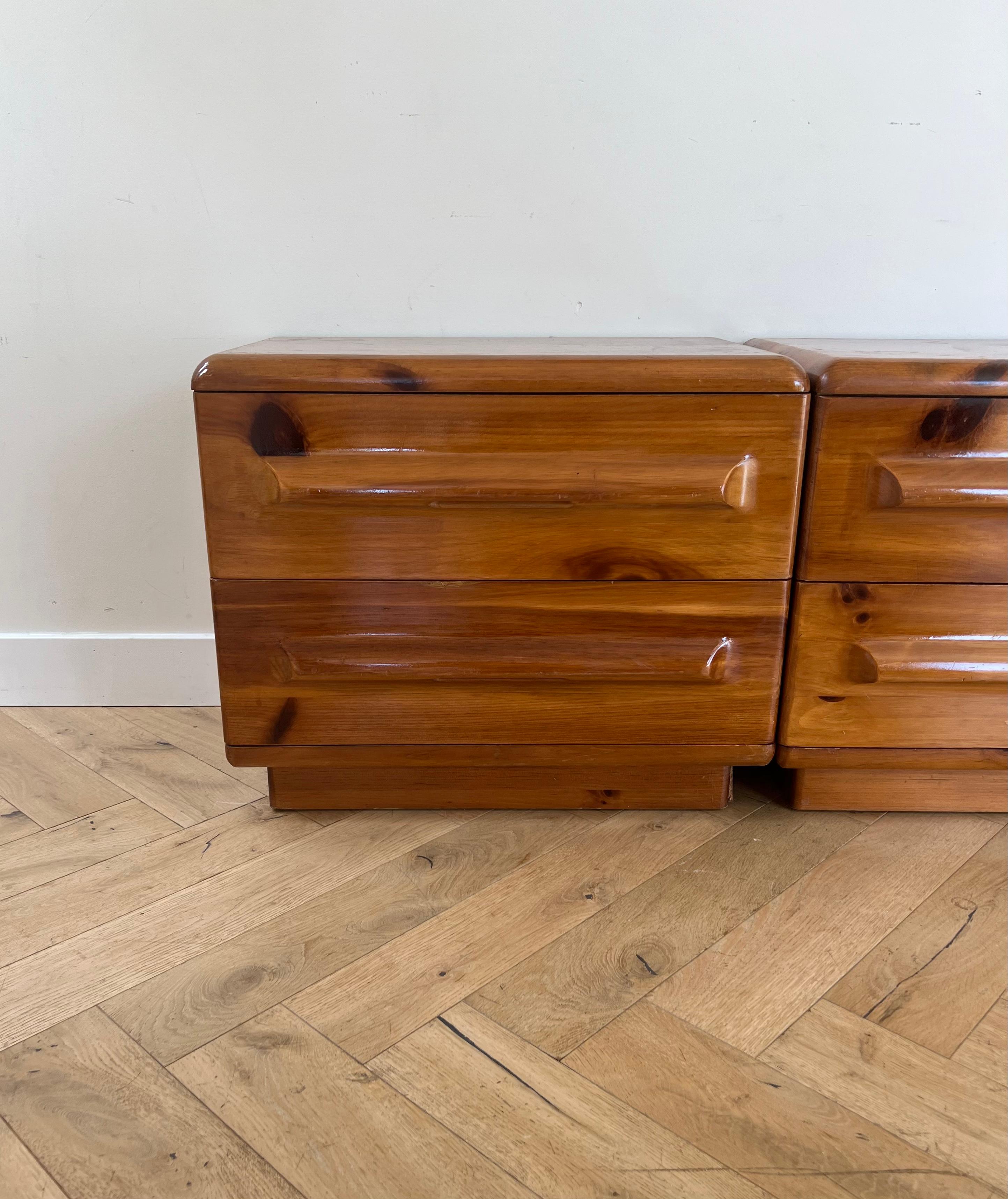 Mid century Pair of chunky Wood Nightstands by Broyhill, 1970s 3