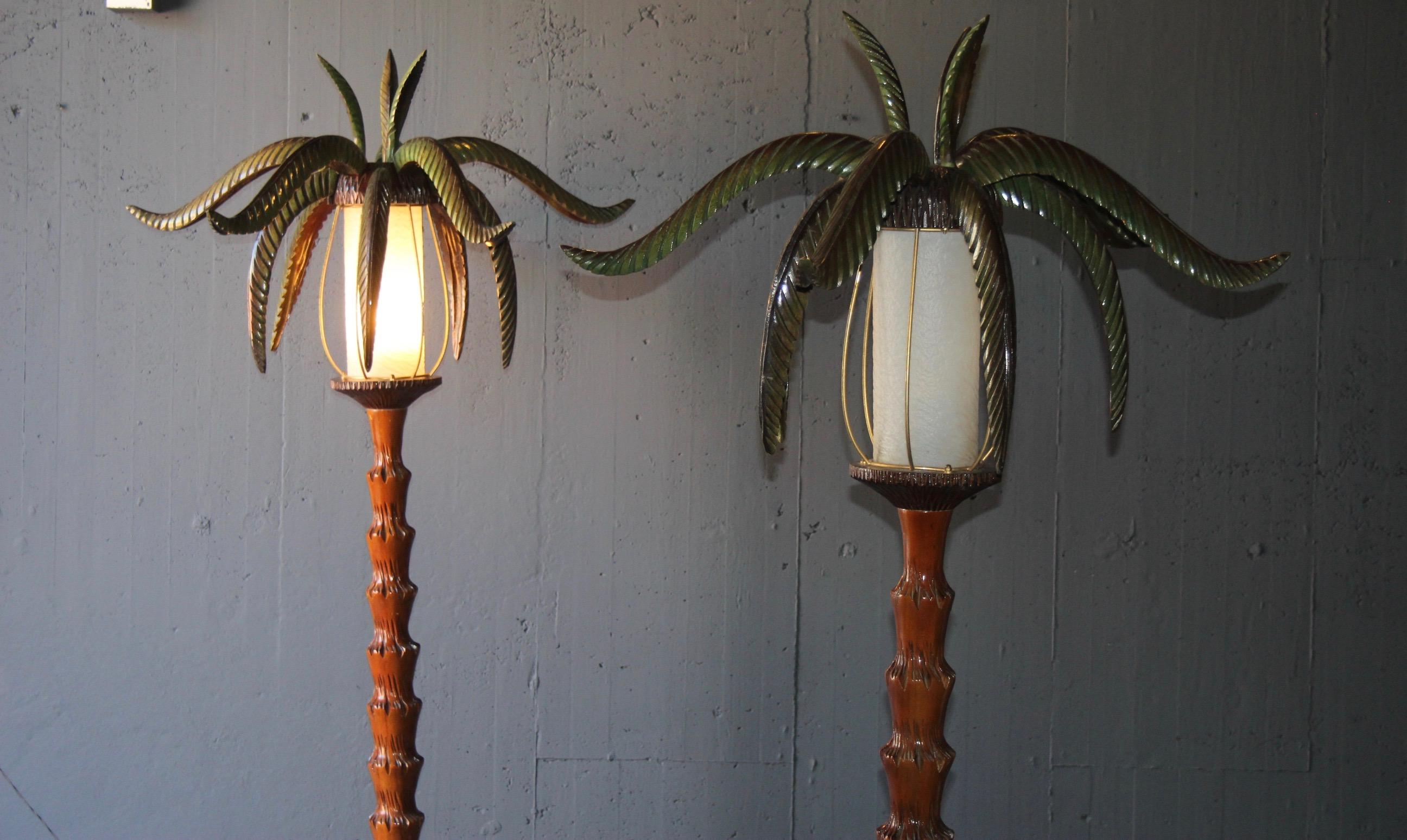 Pair of Wood Palm Floor Lamp In Good Condition In grand Lancy, CH