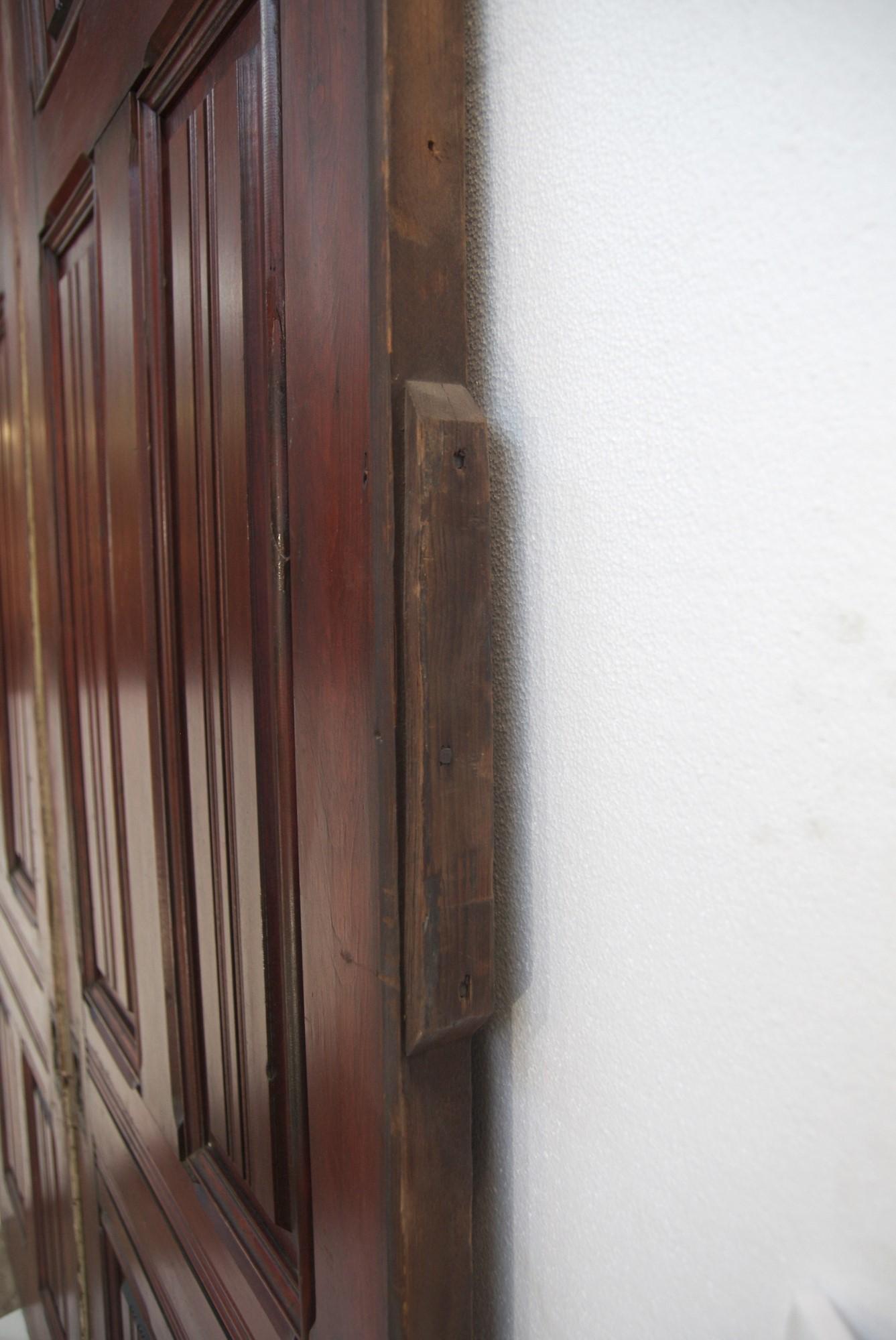 Par Puertas de Bolsillo de Madera 6 Paneles Levantados Aesthetic Movement en Bueno Estado en New York, NY