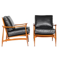 Coppia di poltrone scandinave in legno, rattan e pelle, circa 1960