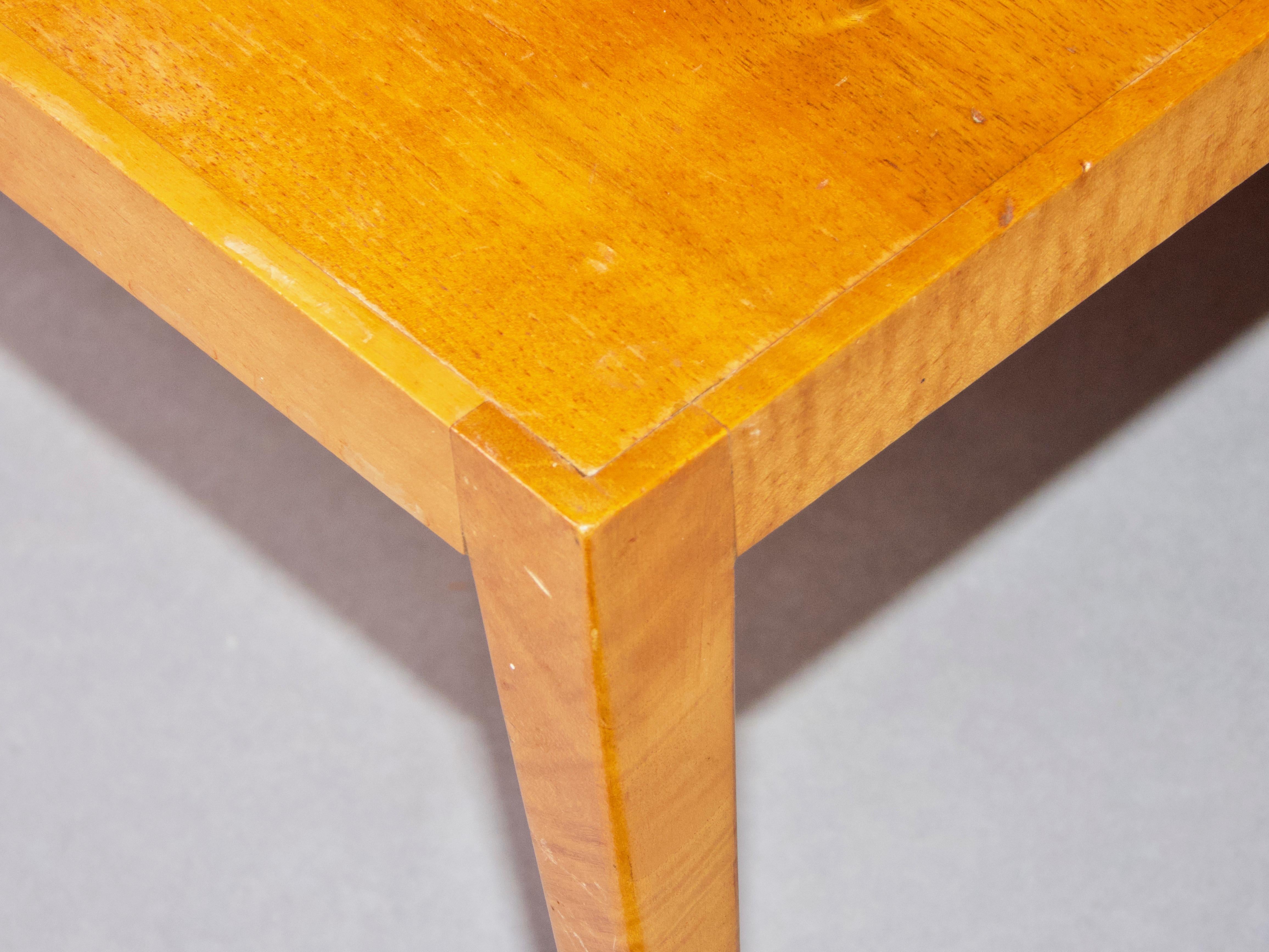 Pair of wood side table For Sale 1