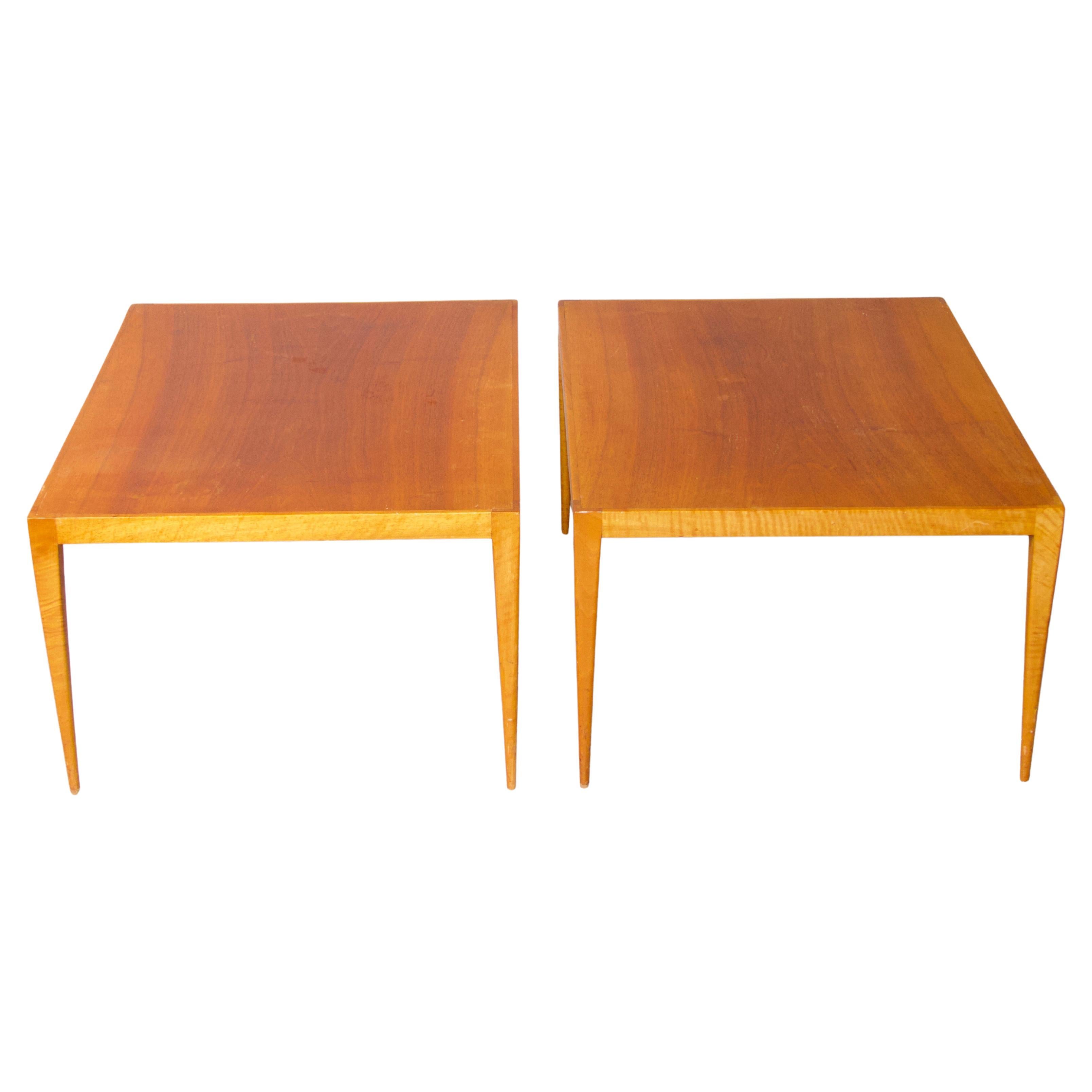 Pair of wood side table For Sale