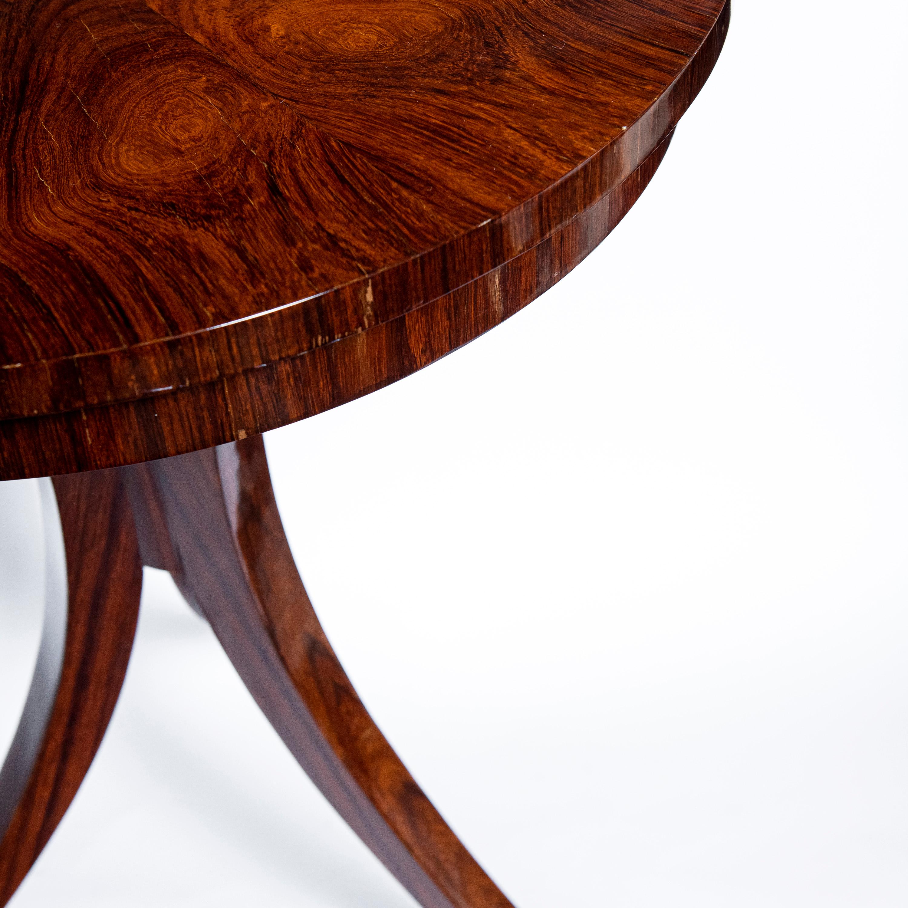 Pair of Wood Side Tables, Art Deco Period, France, circa 1940 In Good Condition In Buenos Aires, Buenos Aires