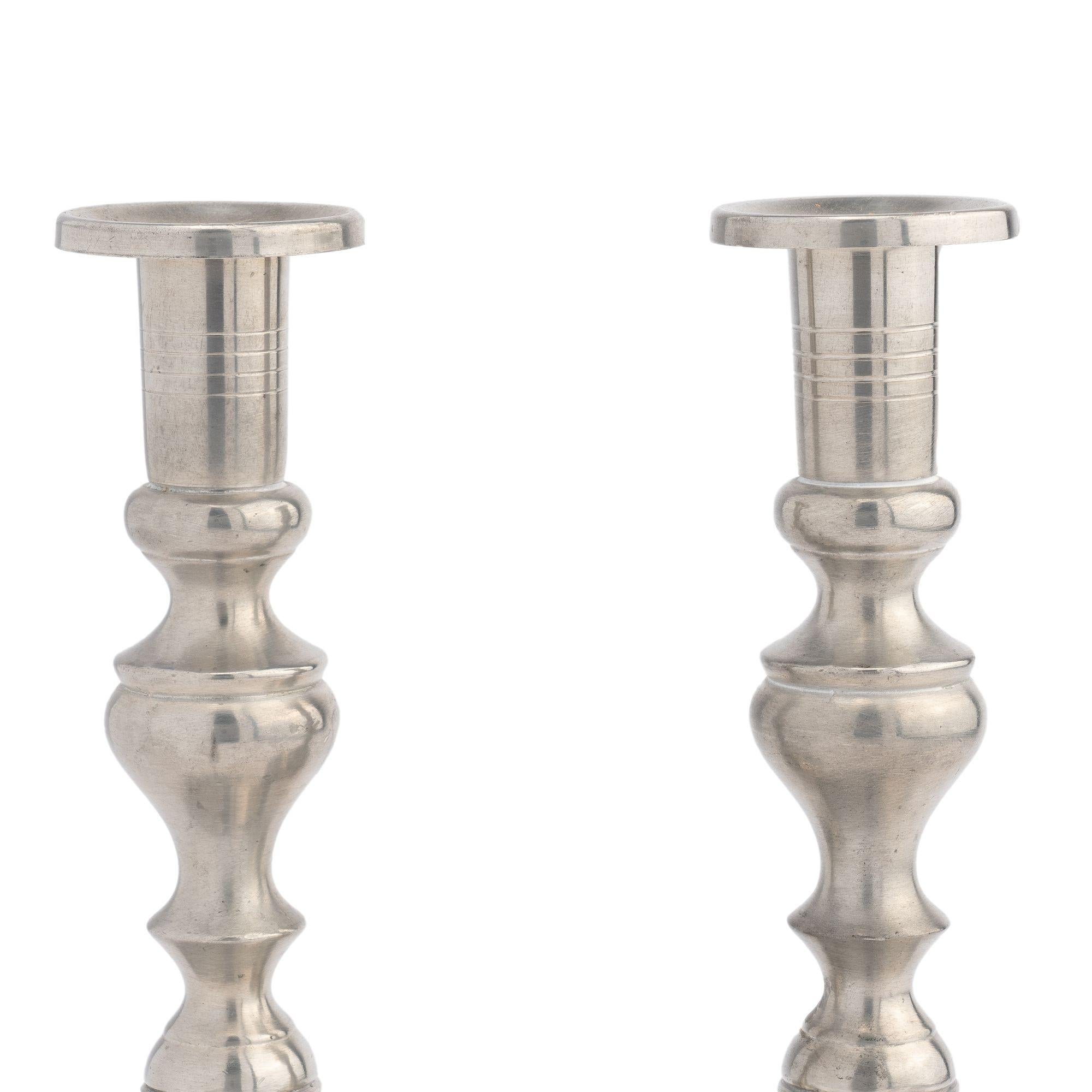 Mid-20th Century Pair of Woodbury Pewter circular dome base pewter candlesticks, 1952 For Sale