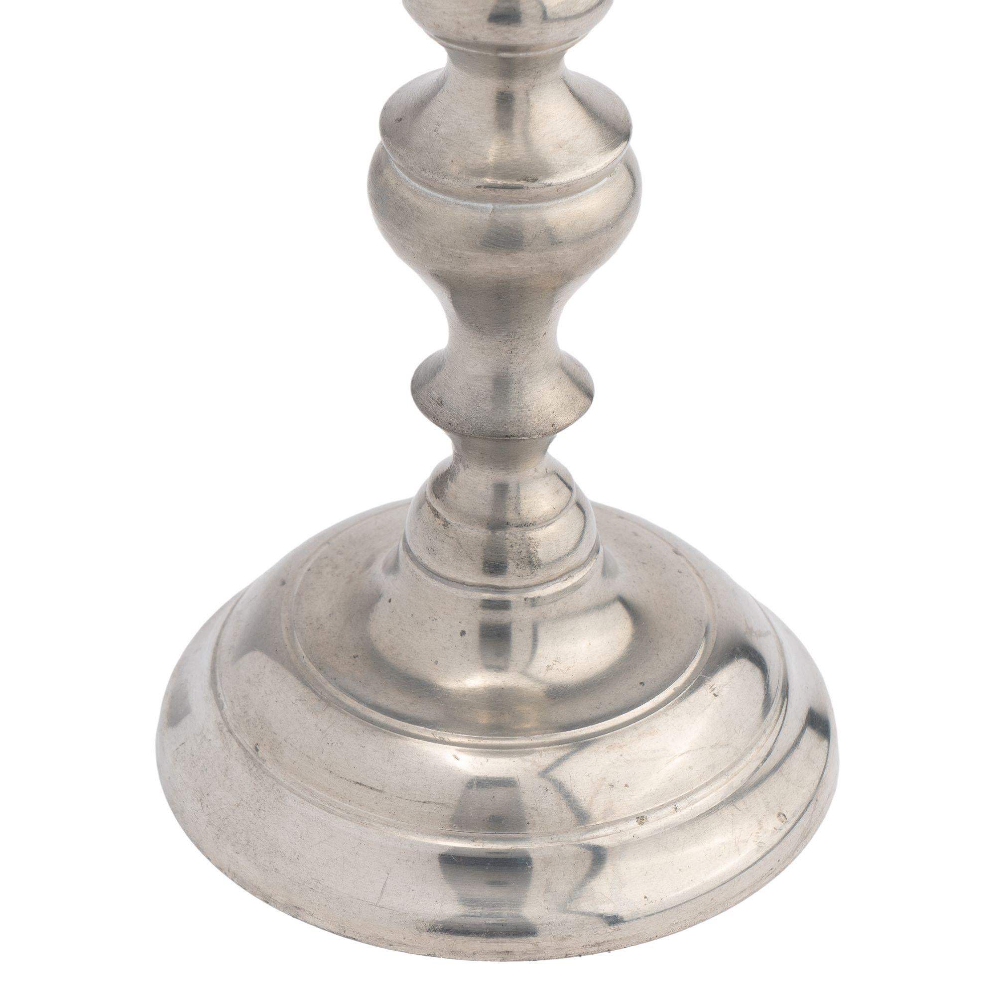 Pair of Woodbury Pewter circular dome base pewter candlesticks, 1952 For Sale 2