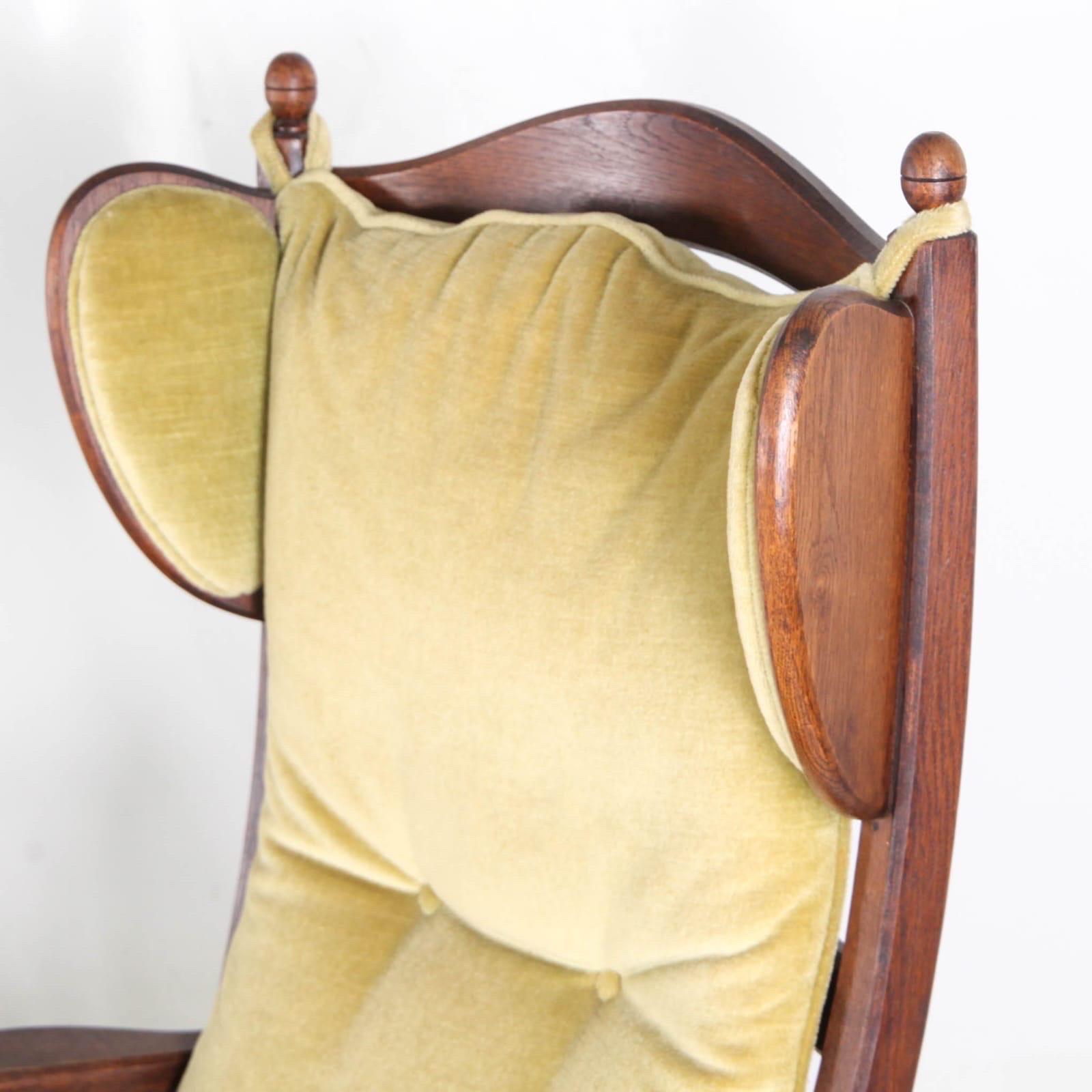 Paire de fauteuils en bois en vente 3