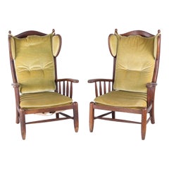 Paire de fauteuils en bois