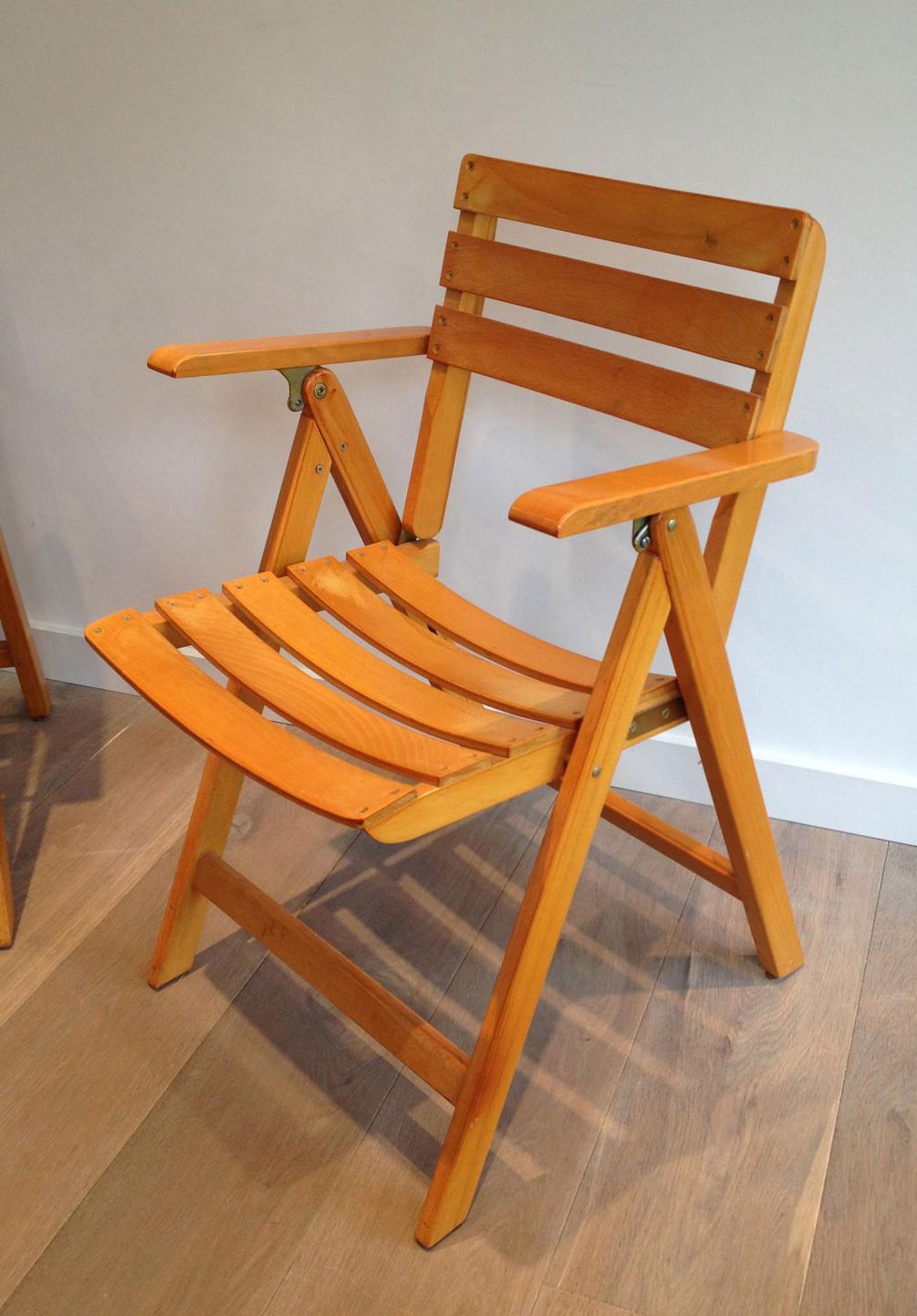 Mid-Century Modern Paire de fauteuils en bois, œuvre française signée Clairitex, vers 1970 en vente