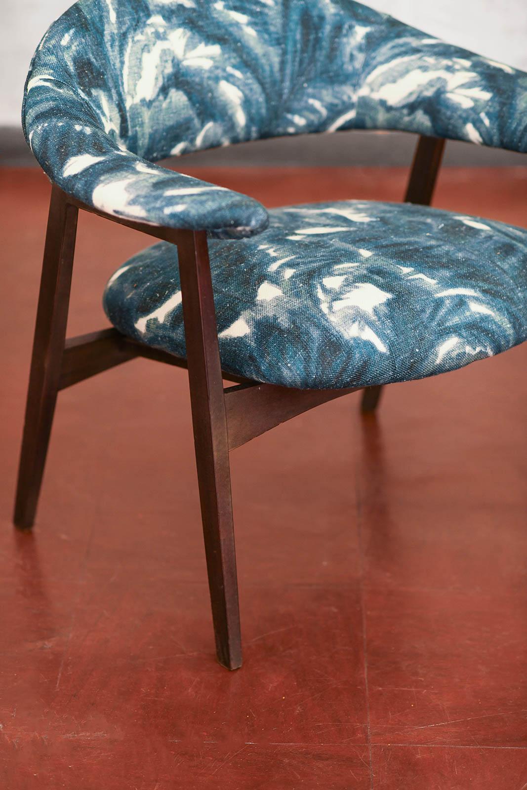 Fabric Pair of wooden armchairs prod. “Poggi” – Italy 1950 For Sale
