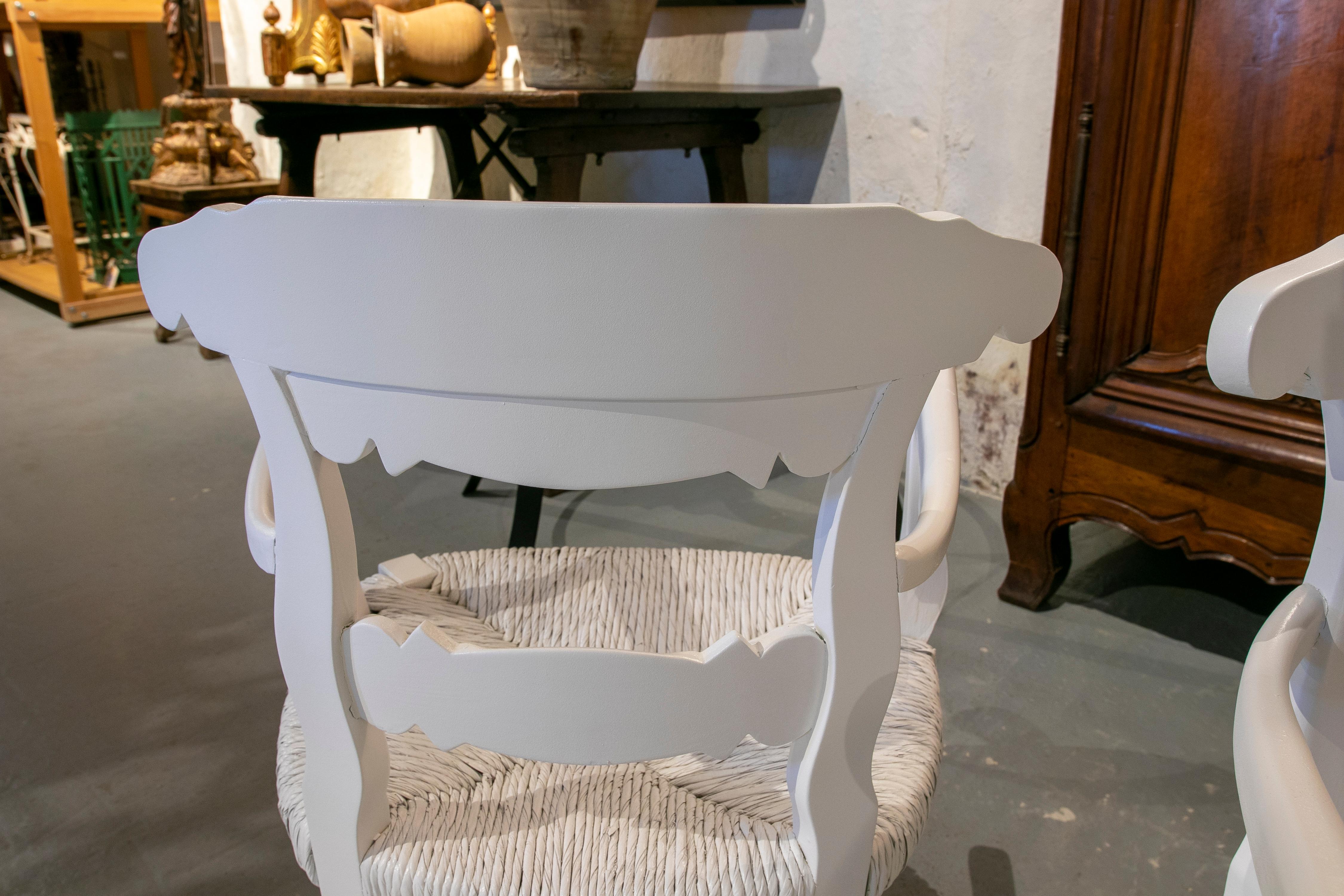 Paire de Fauteuils en Bois avec Sièges Enea Peints à la Main en vente 6