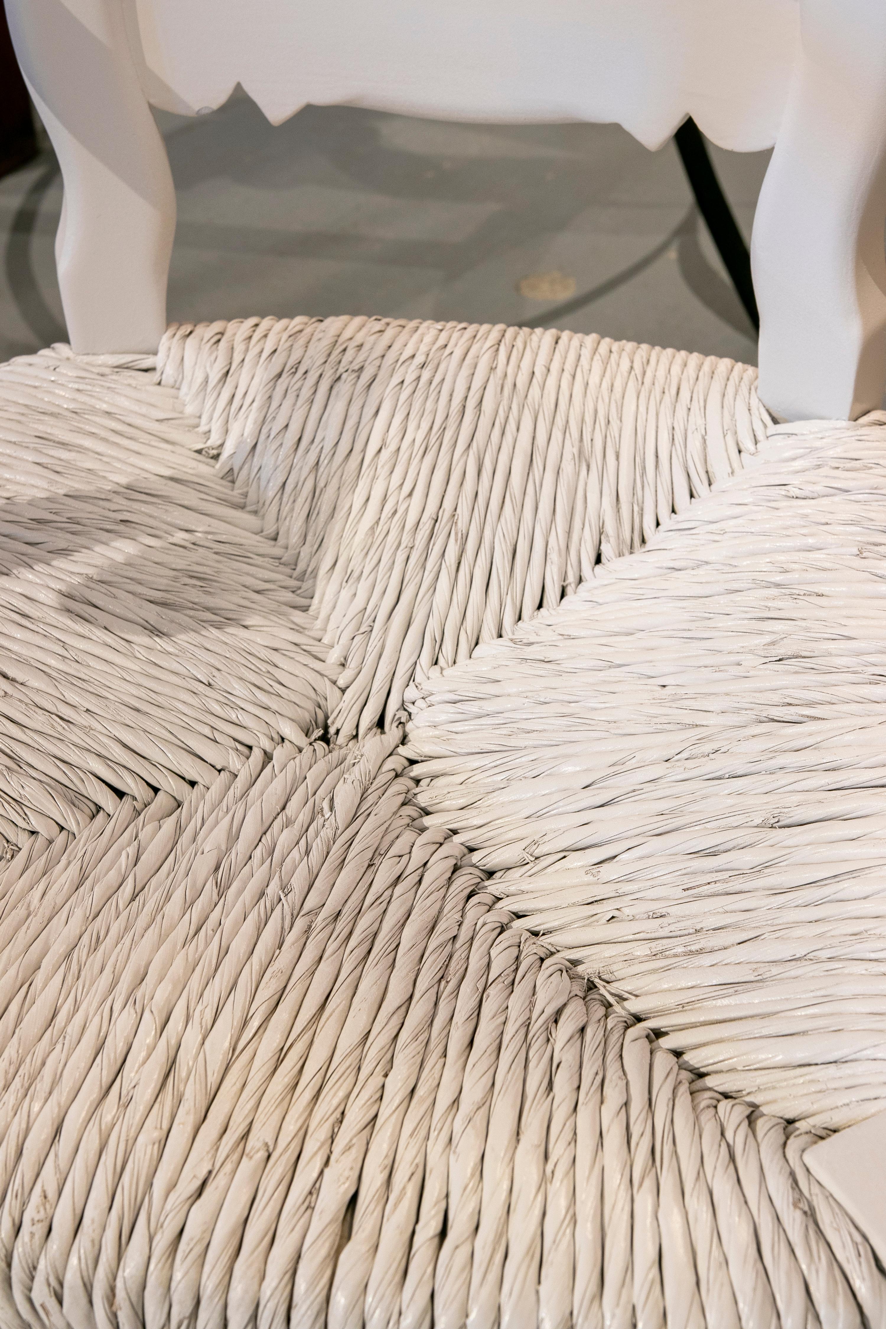 Paire de Fauteuils en Bois avec Sièges Enea Peints à la Main en vente 3