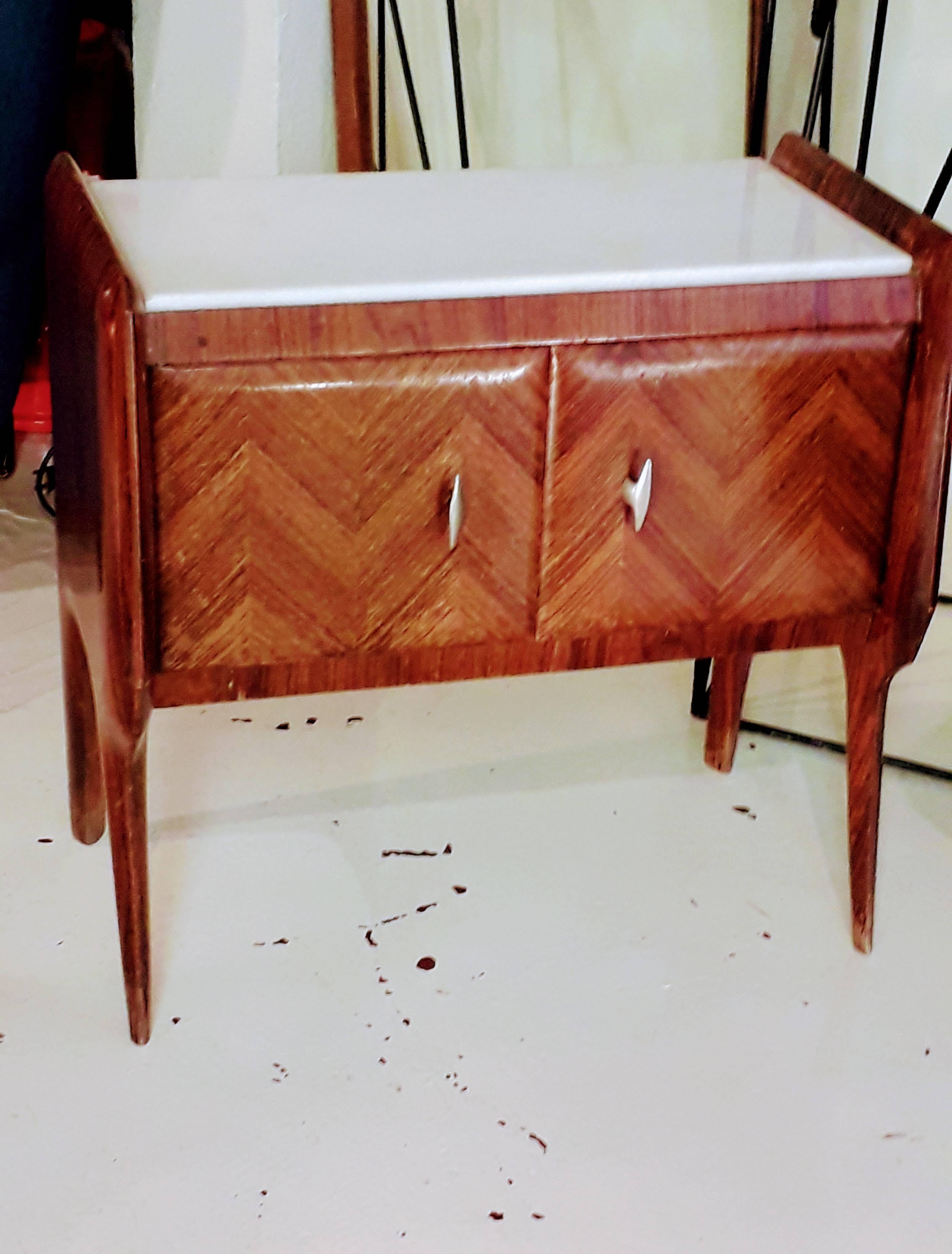 Pair of Wooden Bedside Tables, Vittorio Dassi, 1950 In Good Condition In Lucca, IT