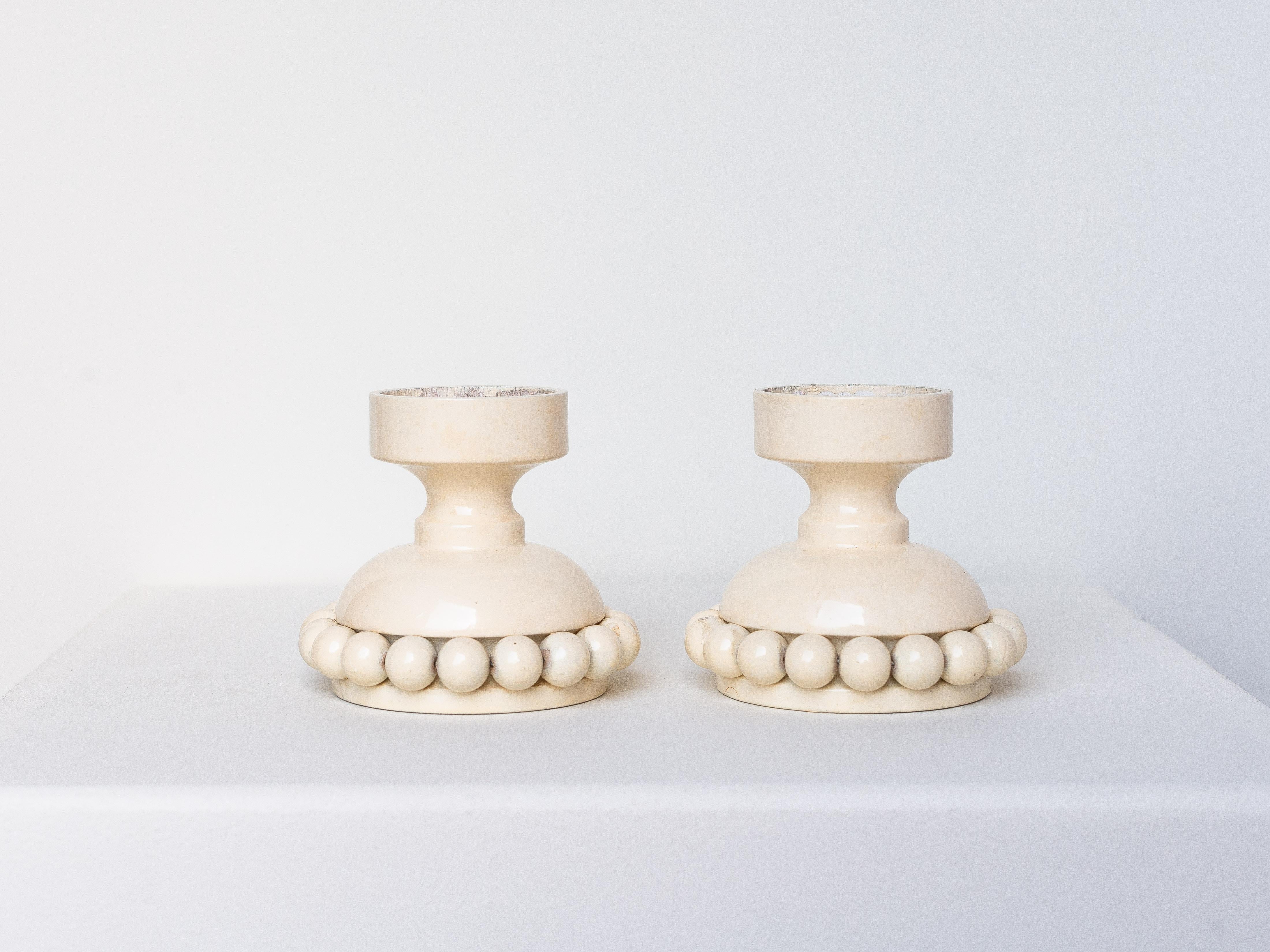 Hand-Carved Pair of Wooden Candle Holders by Kaija Aarikka for Aarikka, Finland 1960s For Sale