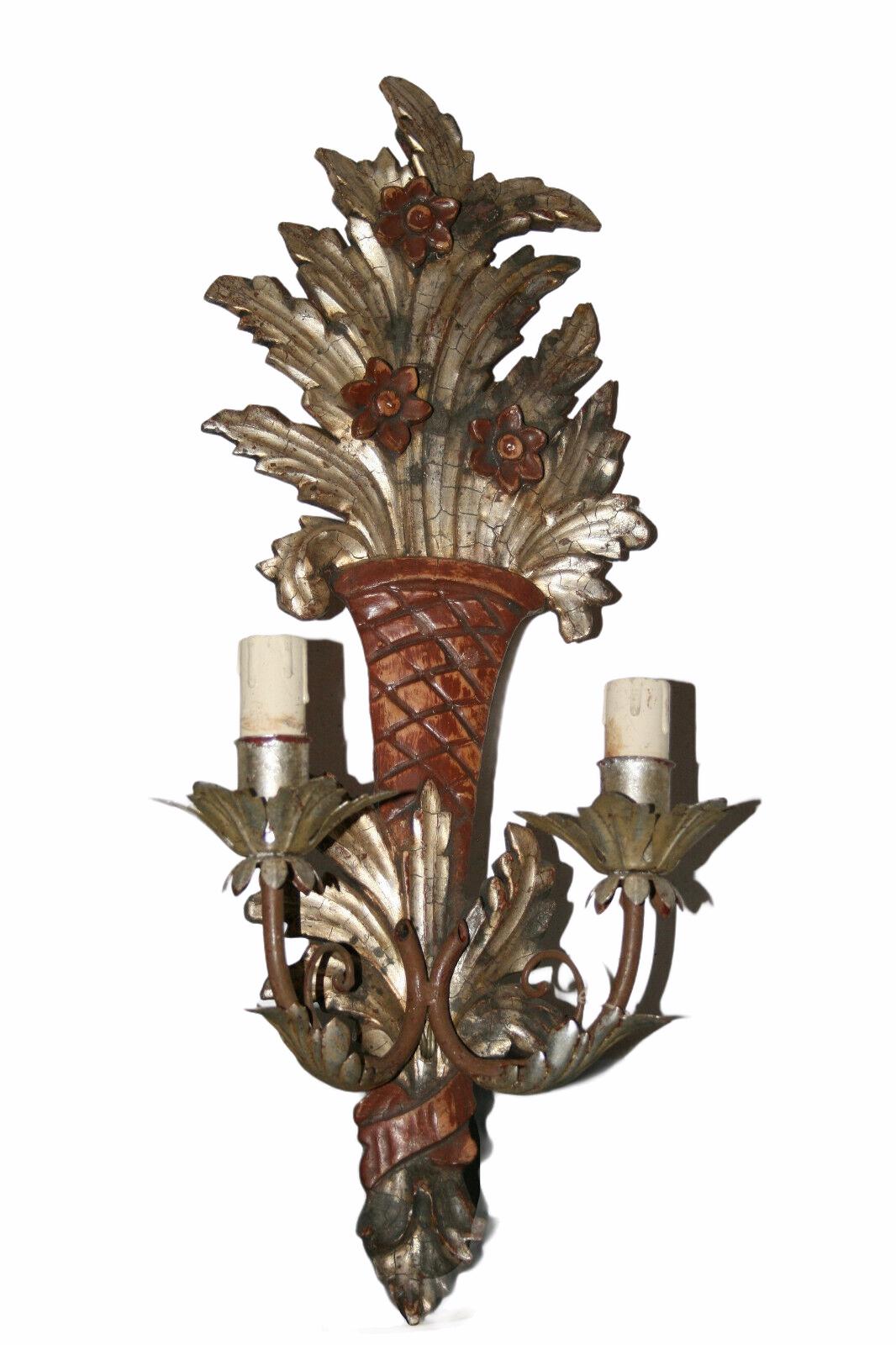 Pair of Wooden Carved Tole Toleware Sconces with Gilt Flowers, Italy, 1920s For Sale 8