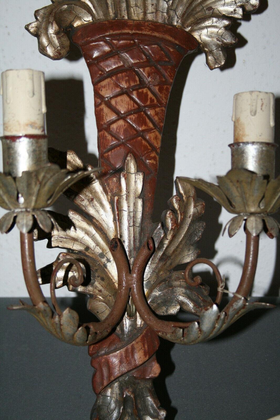 Pair of Wooden Carved Tole Toleware Sconces with Gilt Flowers, Italy, 1920s For Sale 2