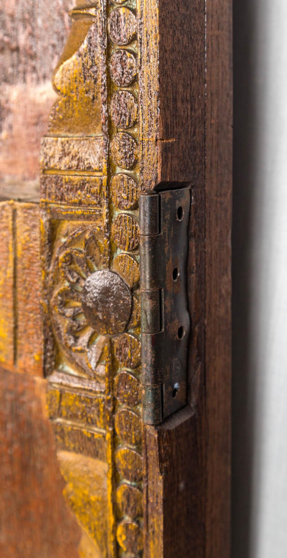 Pair of Wooden Doors In Fair Condition In Woodbury, CT