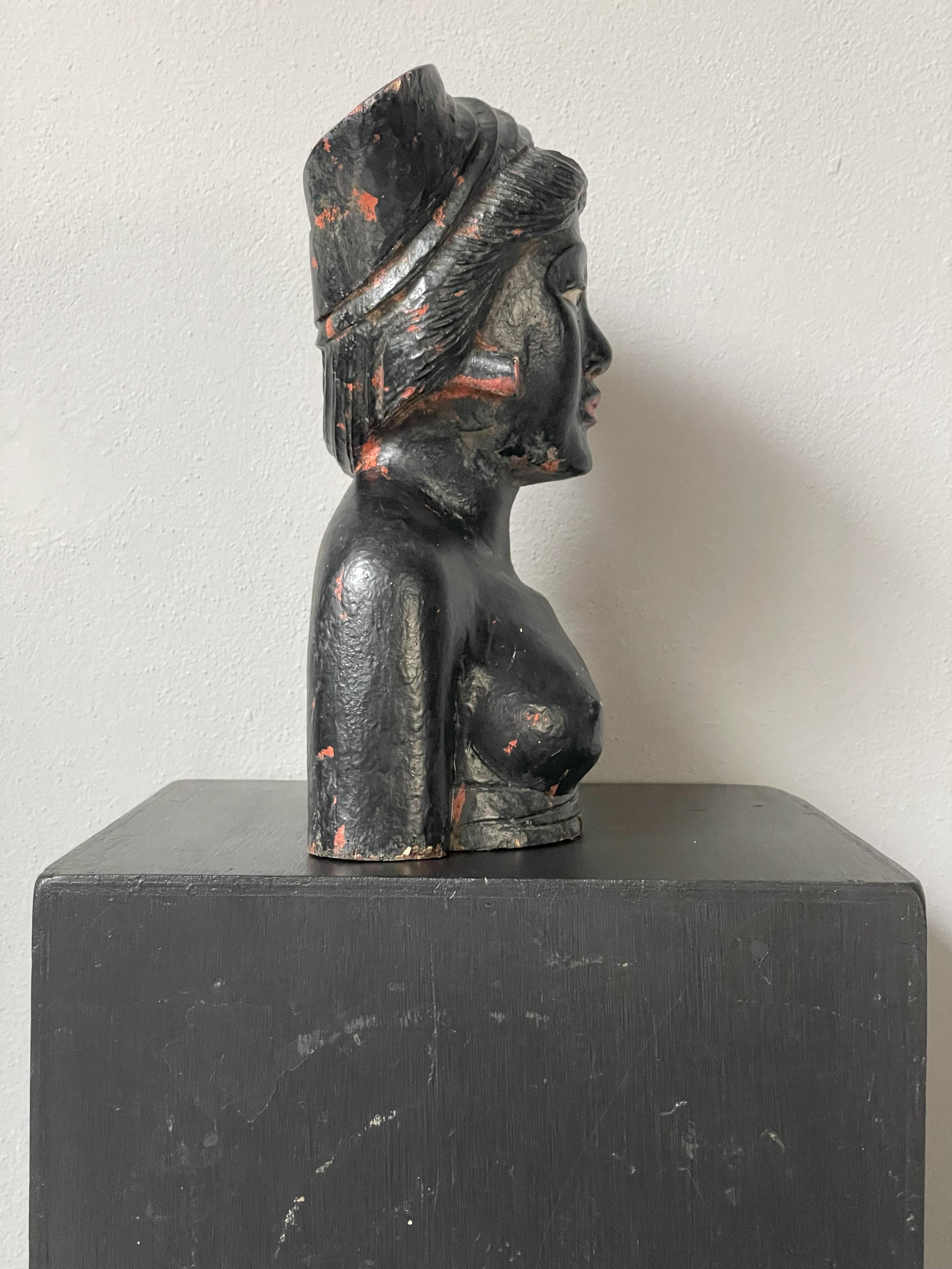 Pair of Wooden Female Black Sculptures For Sale 4