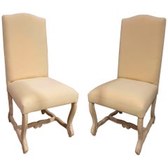 Paire de  Chaises de salle à manger en bois à dossier haut pour tapisserie d'ameublement