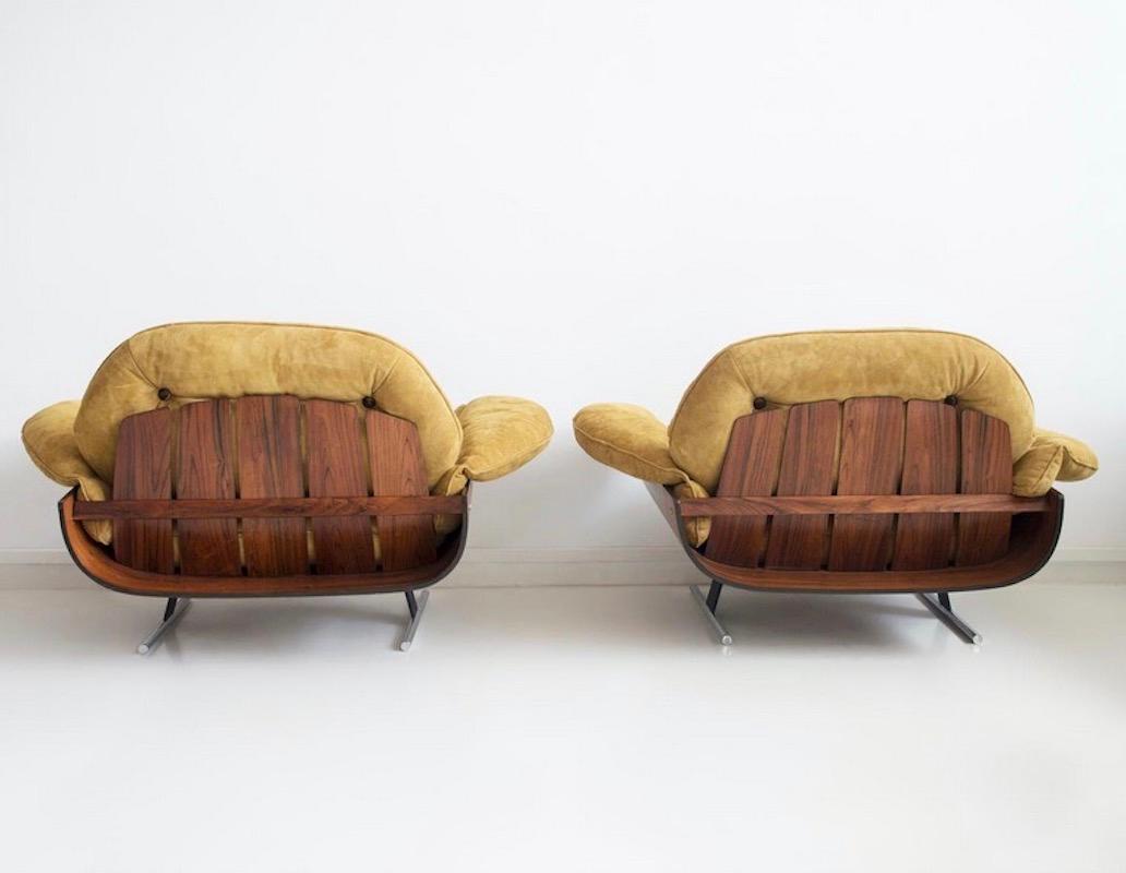 Pair of Wooden Jorge Zalszupin Presidential Armchairs Upholstered with Suede For Sale 9
