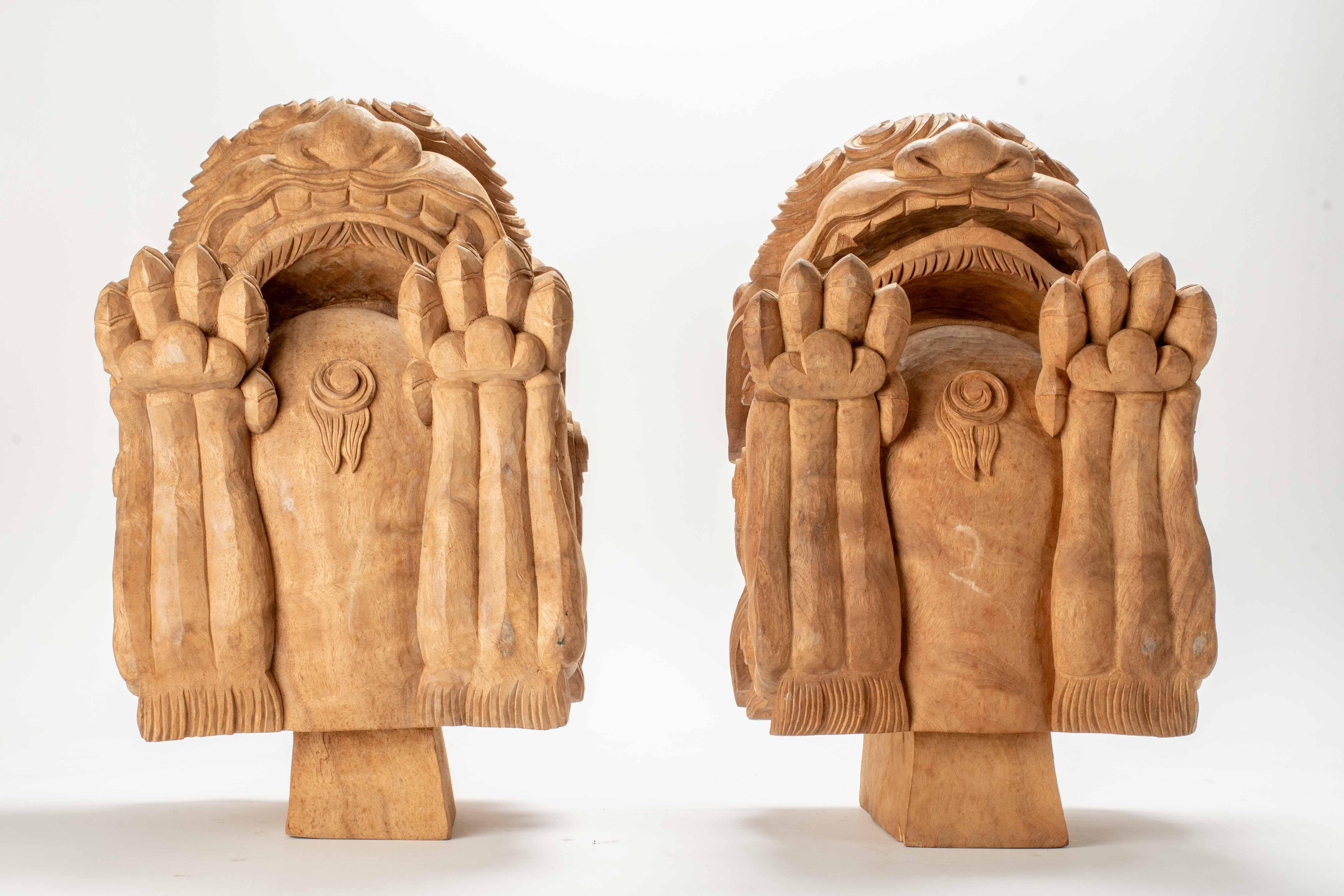 Pair Of Wooden Kibana Carved In The Shape Of A Shishi 2