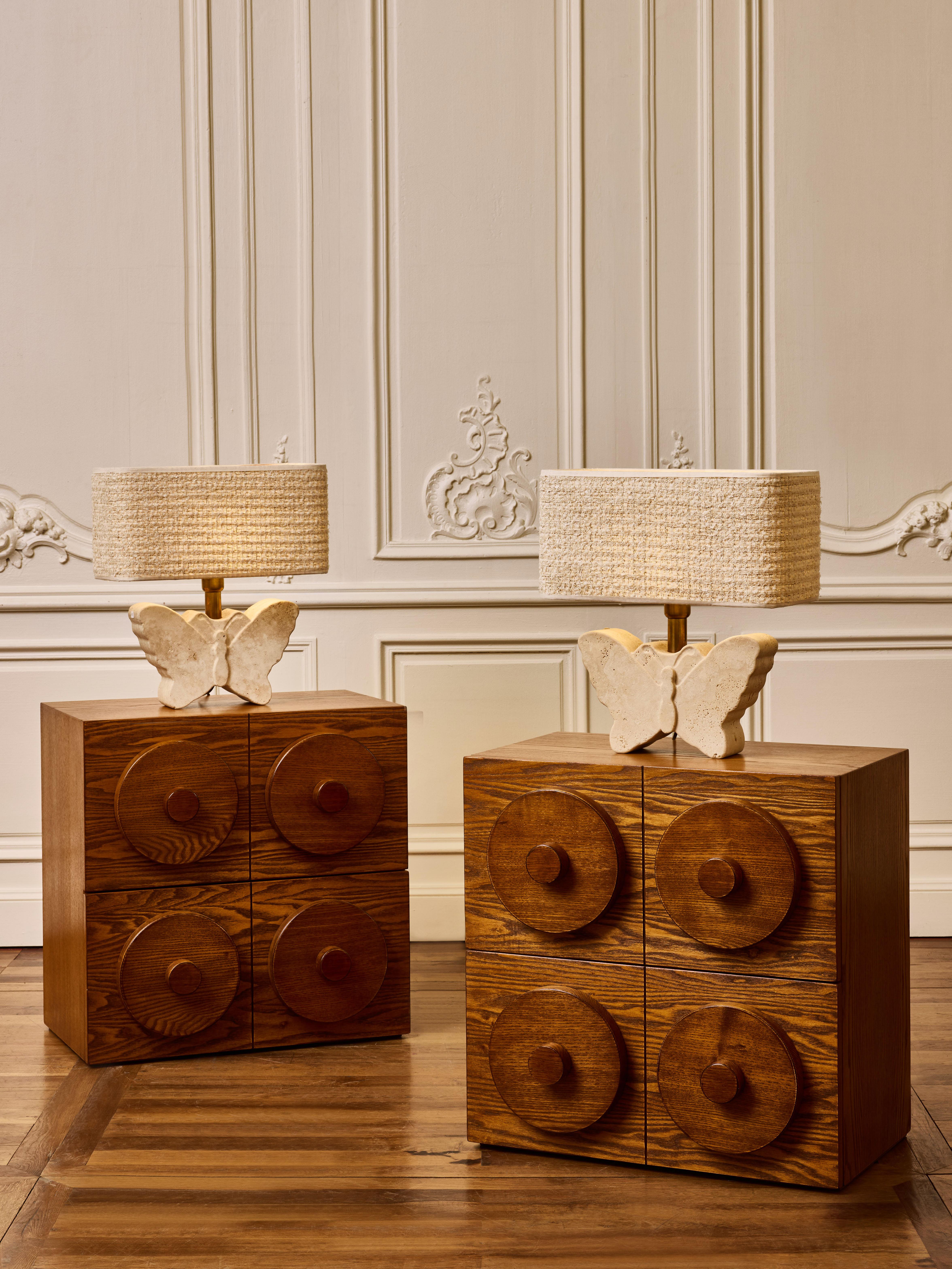 Pair of nightstands in sculpted massive wood with 2 drawers.
Creation by Studio Glustin.
France, 2024.