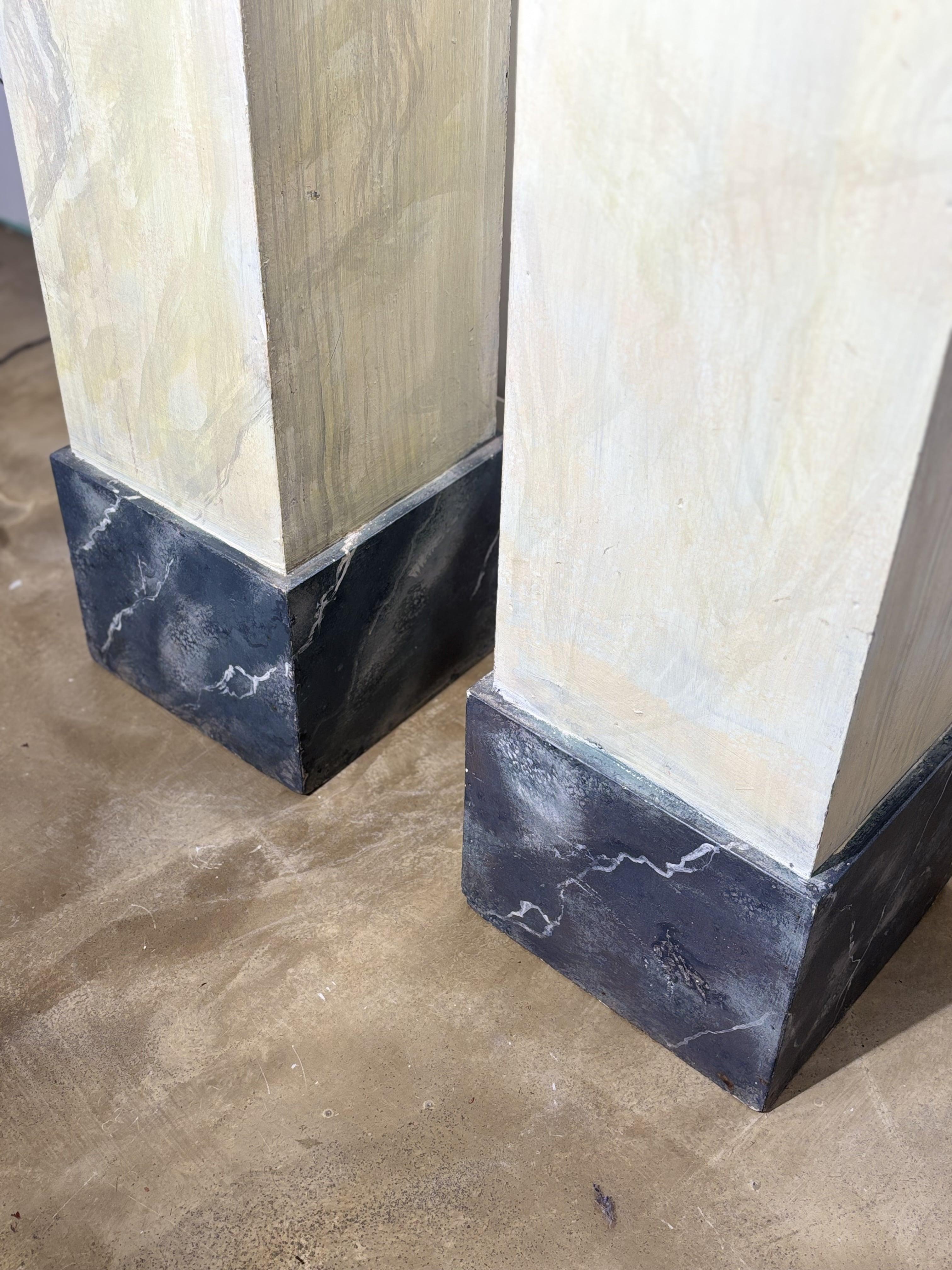 Pair Of Wooden Pedestal Columns Painted In Trompe-l'oeil Marble - 20th Century For Sale 2