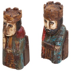 Paire de serre-livres Queen et King en bois