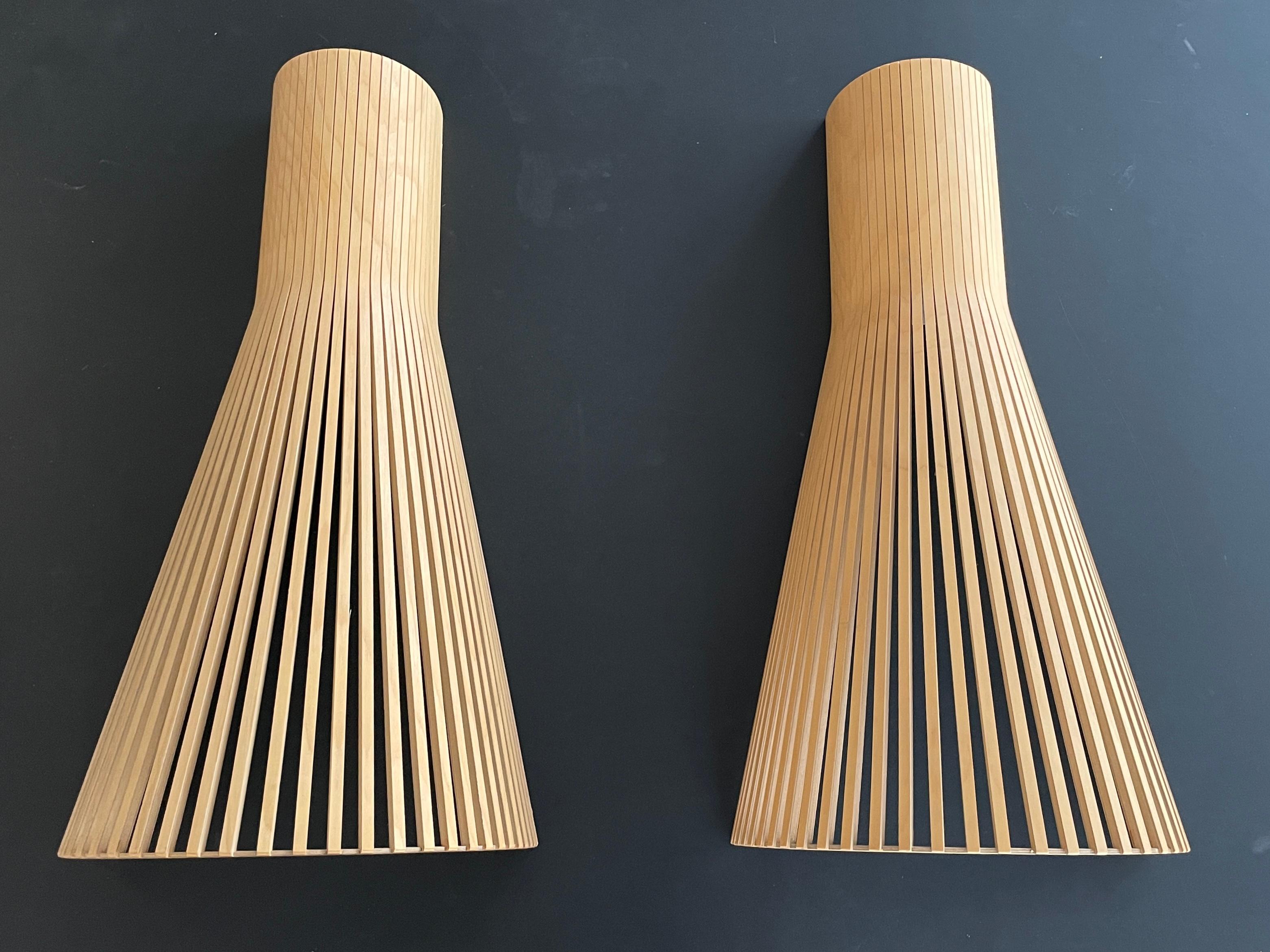 Pair of Wooden Secto 4230 Wall Lamps by Secto Design Finland 4