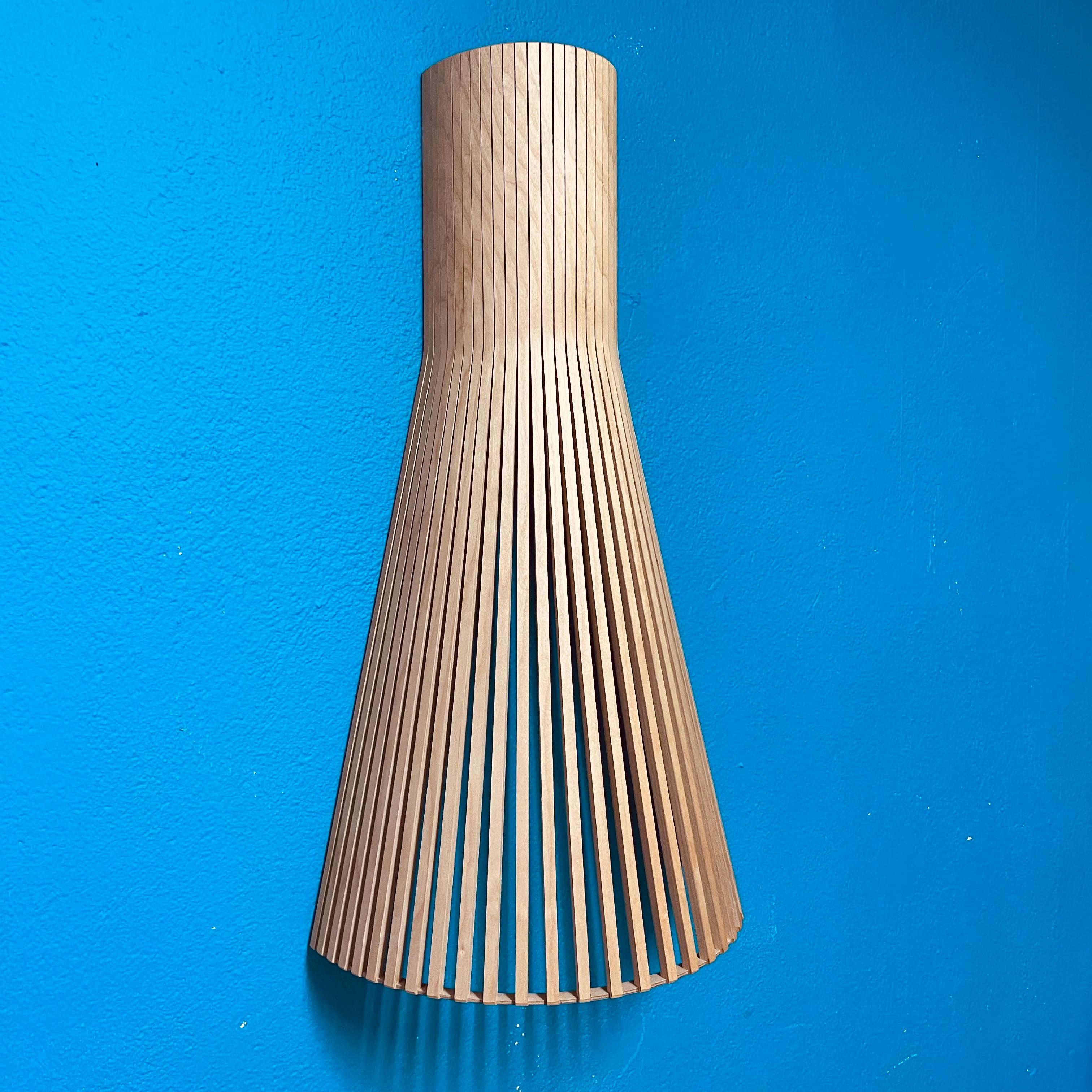 Pair of Wooden Secto 4230 Wall Lamps by Secto Design Finland In Good Condition In Turku, FI