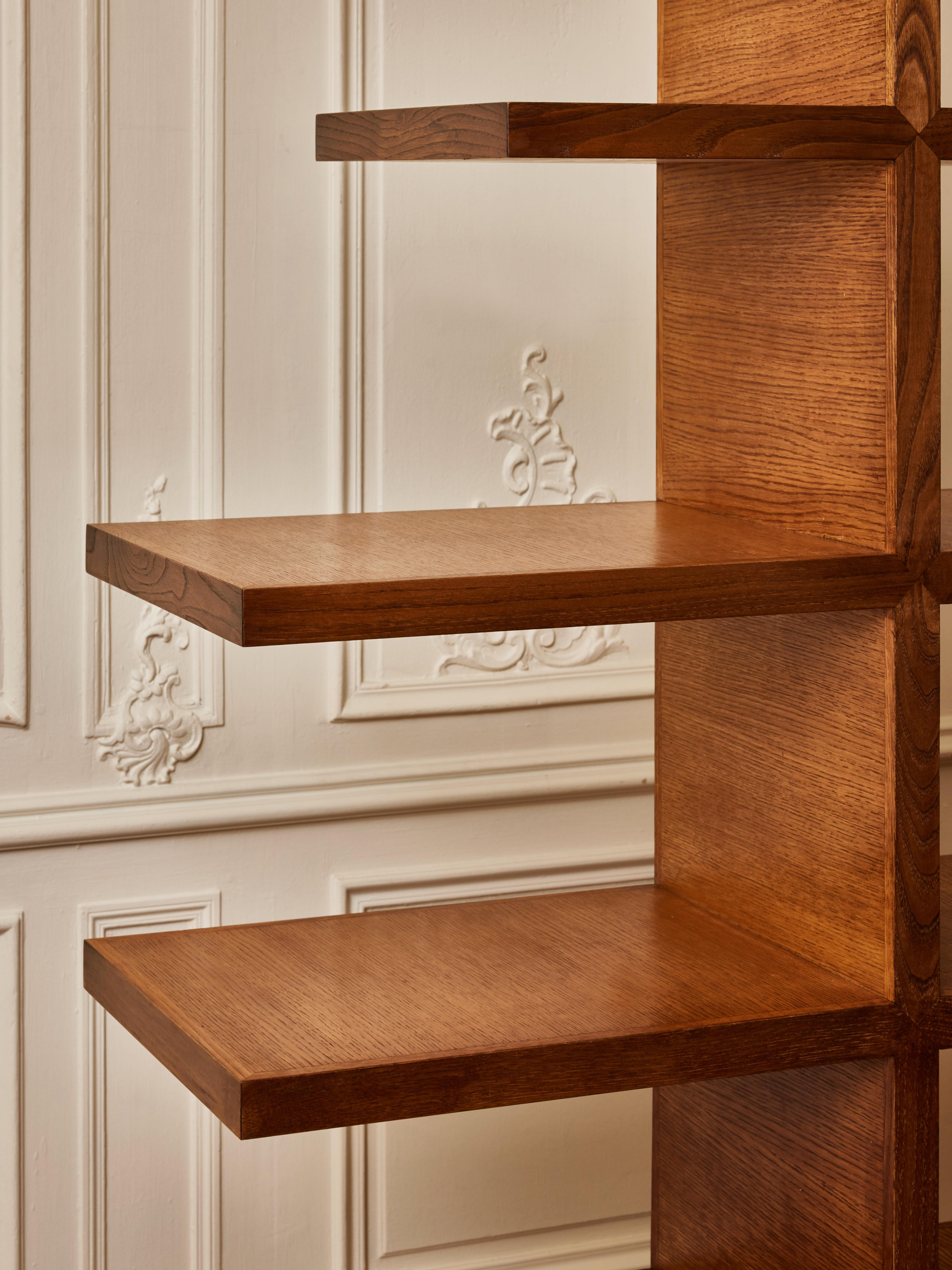 Pair of wooden shelves by Studio Glustin In Excellent Condition For Sale In Saint-Ouen (PARIS), FR